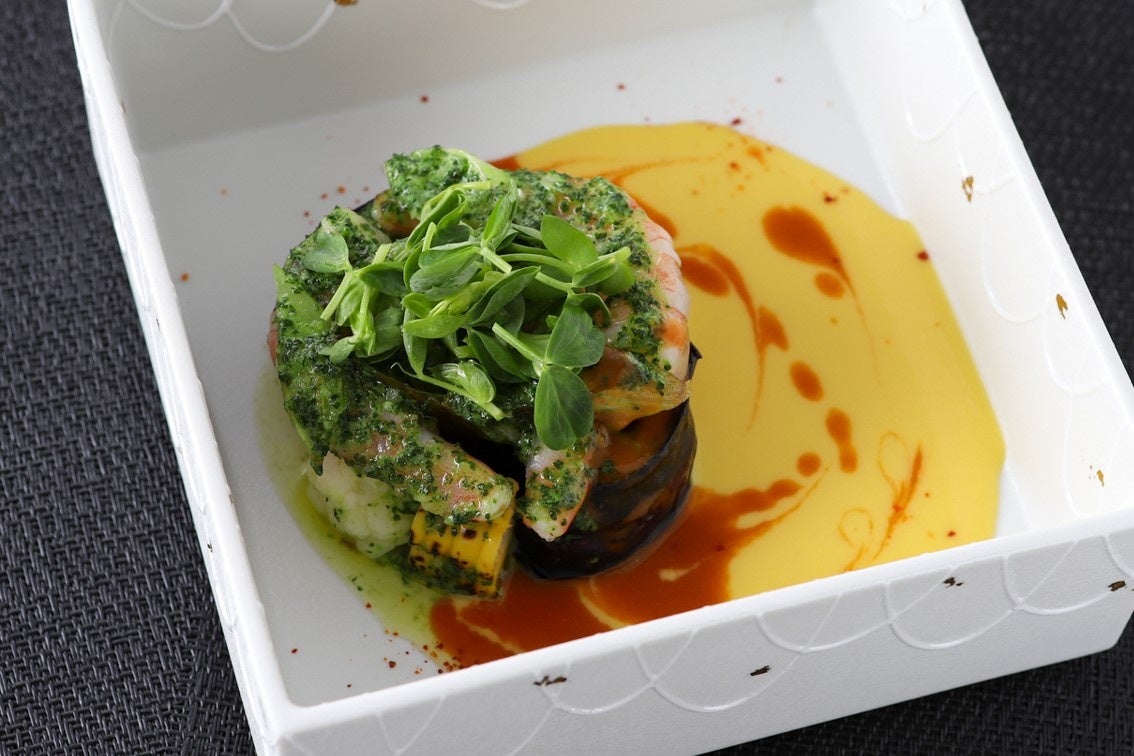 メニュー例「幸えびと夏野菜 とうもろこし ブールコンポーゼ」