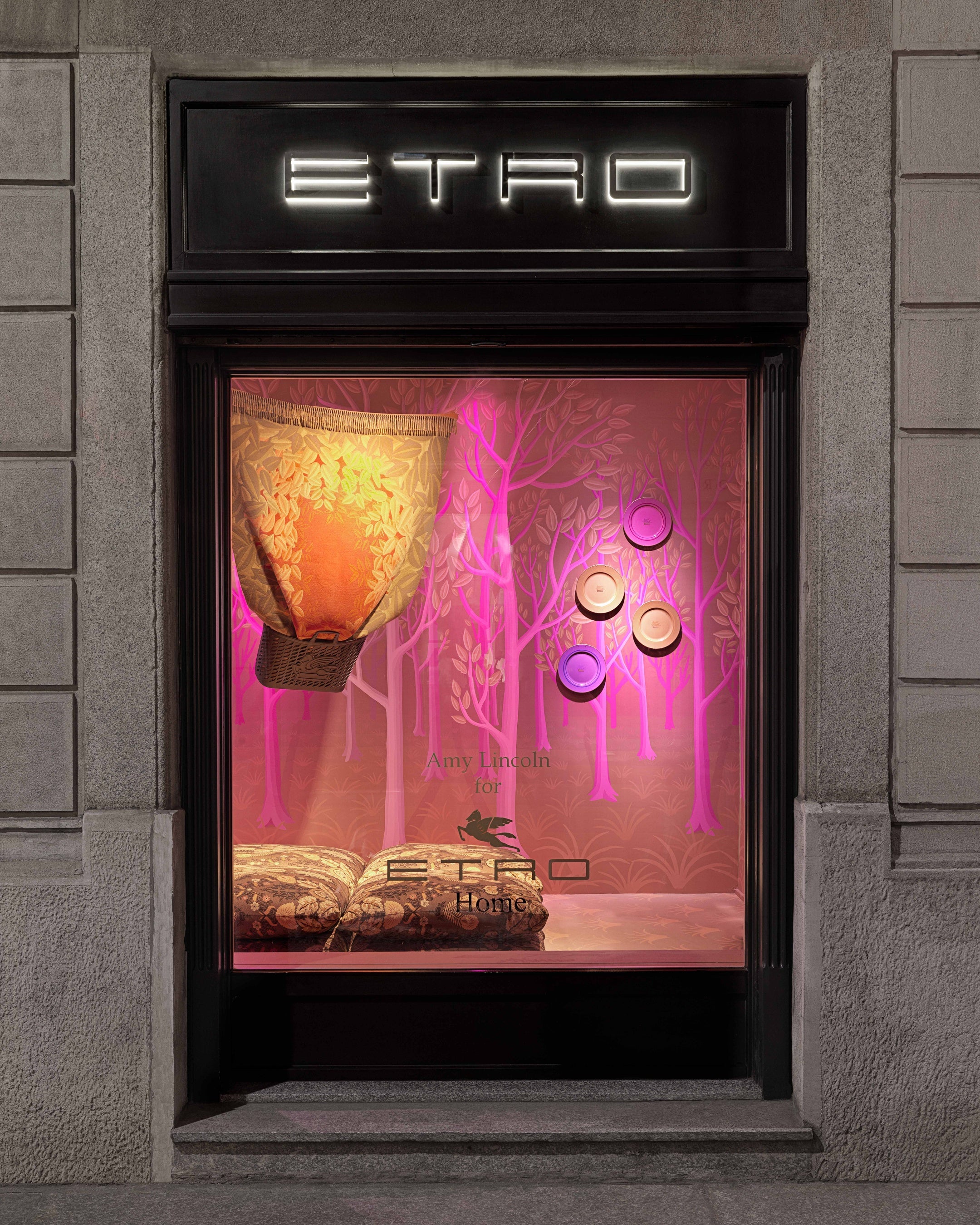 WOVEN SPECTRUM, ETRO HOME BOUTIQUE, VIA PONTACCIO