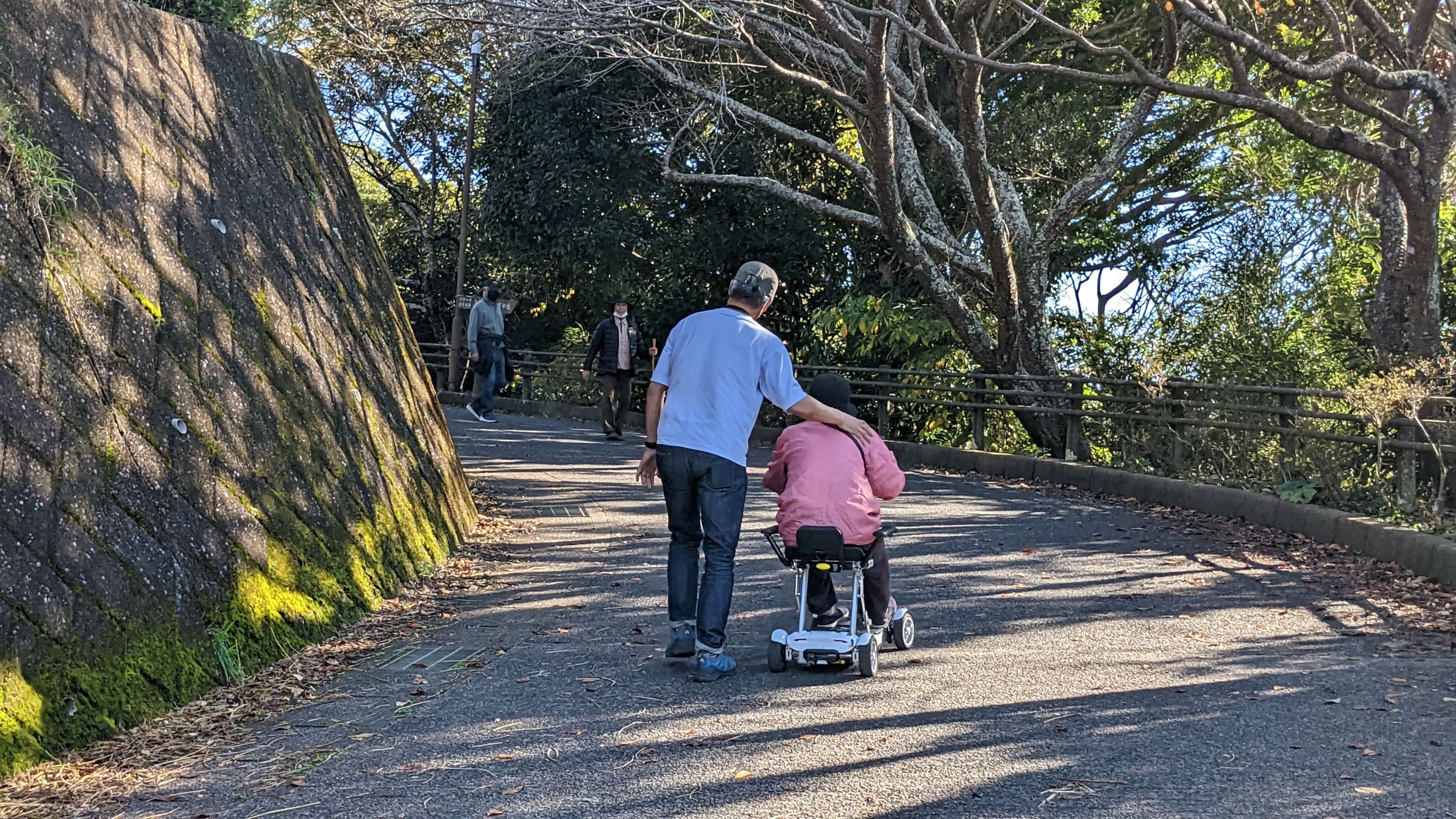 スタッフによる寄り添いながらの運営
