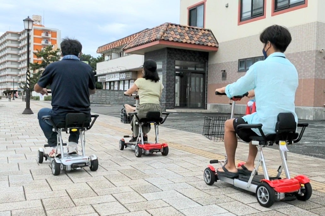 老若男女200人以上がEVモビリティを体験試乗