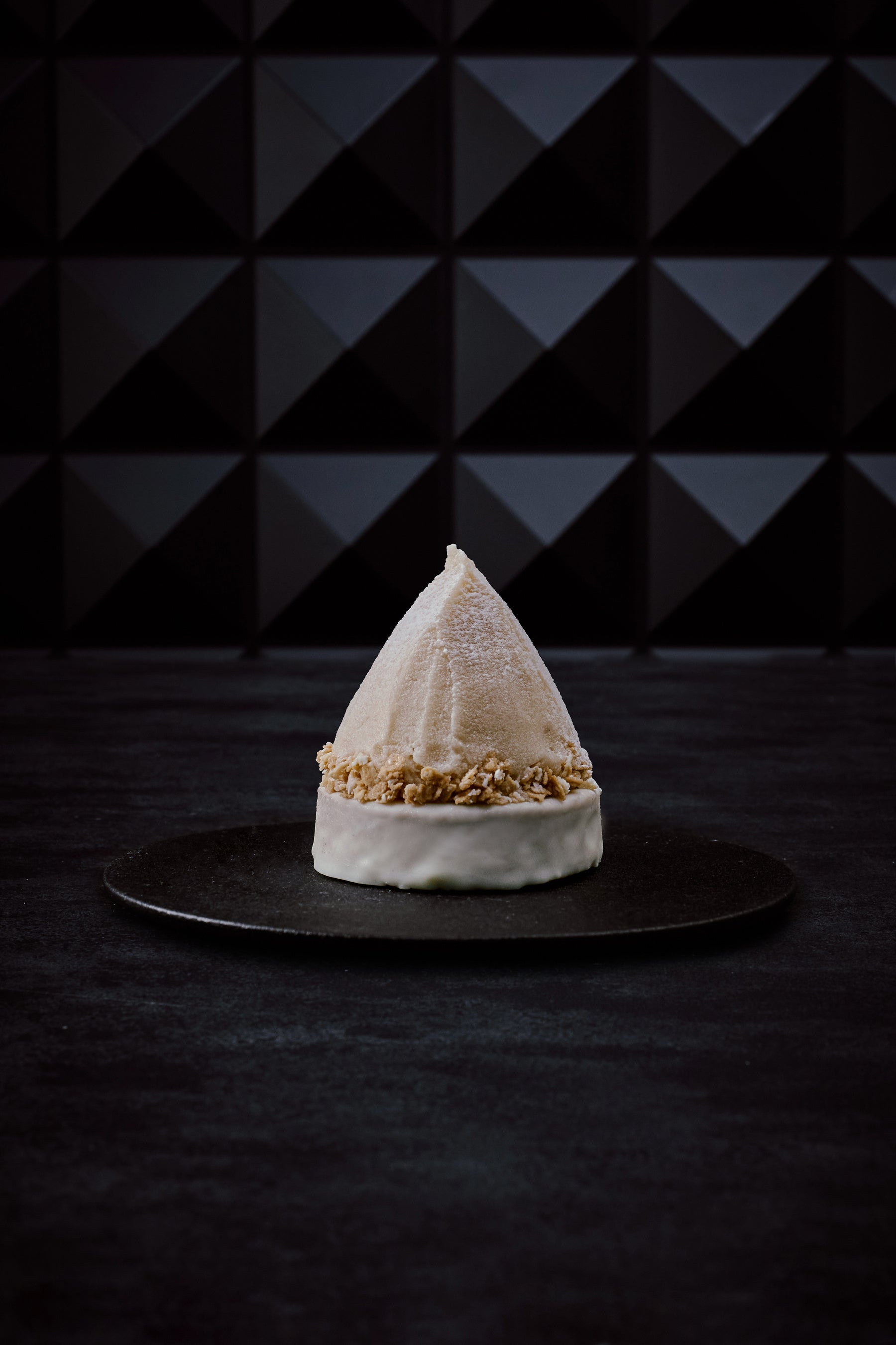 白桃薔薇モンブラン　価格：¥1404（税込）