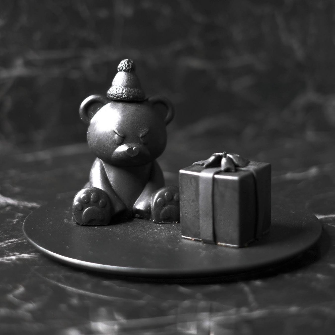 ▲SNSでも話題のBLVCK TEDDYがクリスマス特別バージョンでお目見え