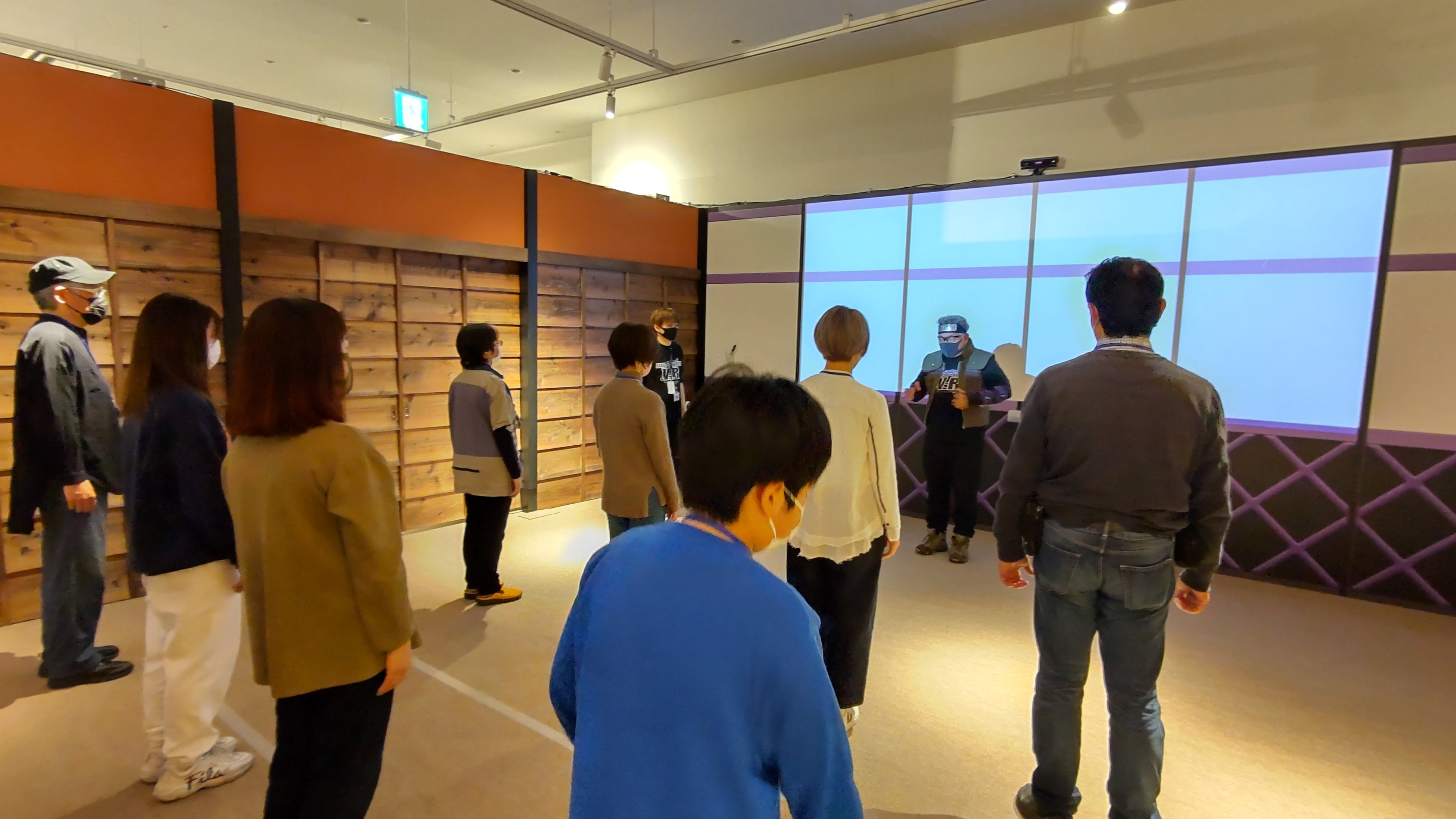 “中忍”がVRでの体の動きをレクチャー