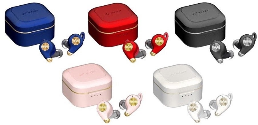 画像左上から時計回りにラピスブルー、レッドスピネル、ブラックオニキス、パールホワイト、ピンククオーツ