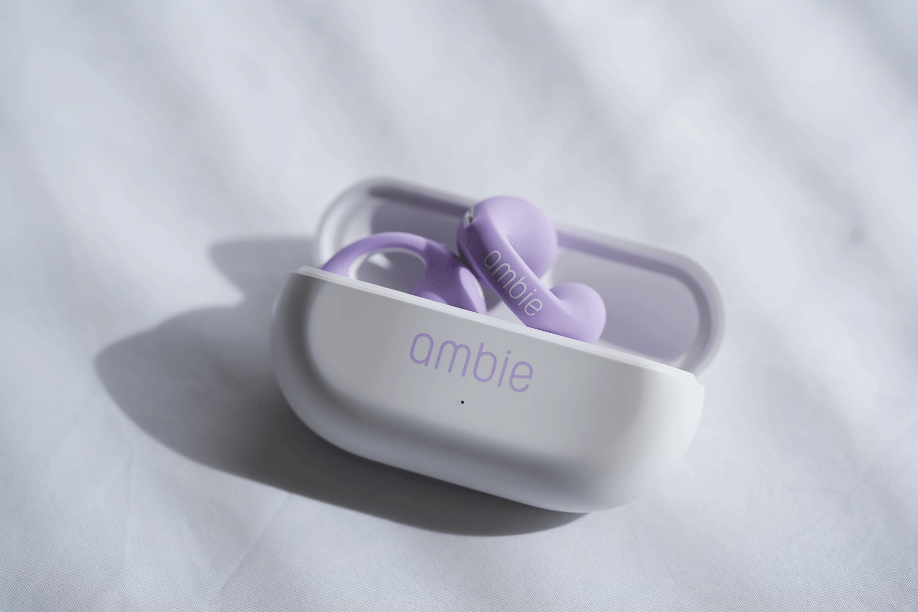 ambie 耳をふさがないワイヤレスイヤホン モカ ambie “colors ambie 耳をふさがないワイヤレスイヤホン モカ ambie “colors
