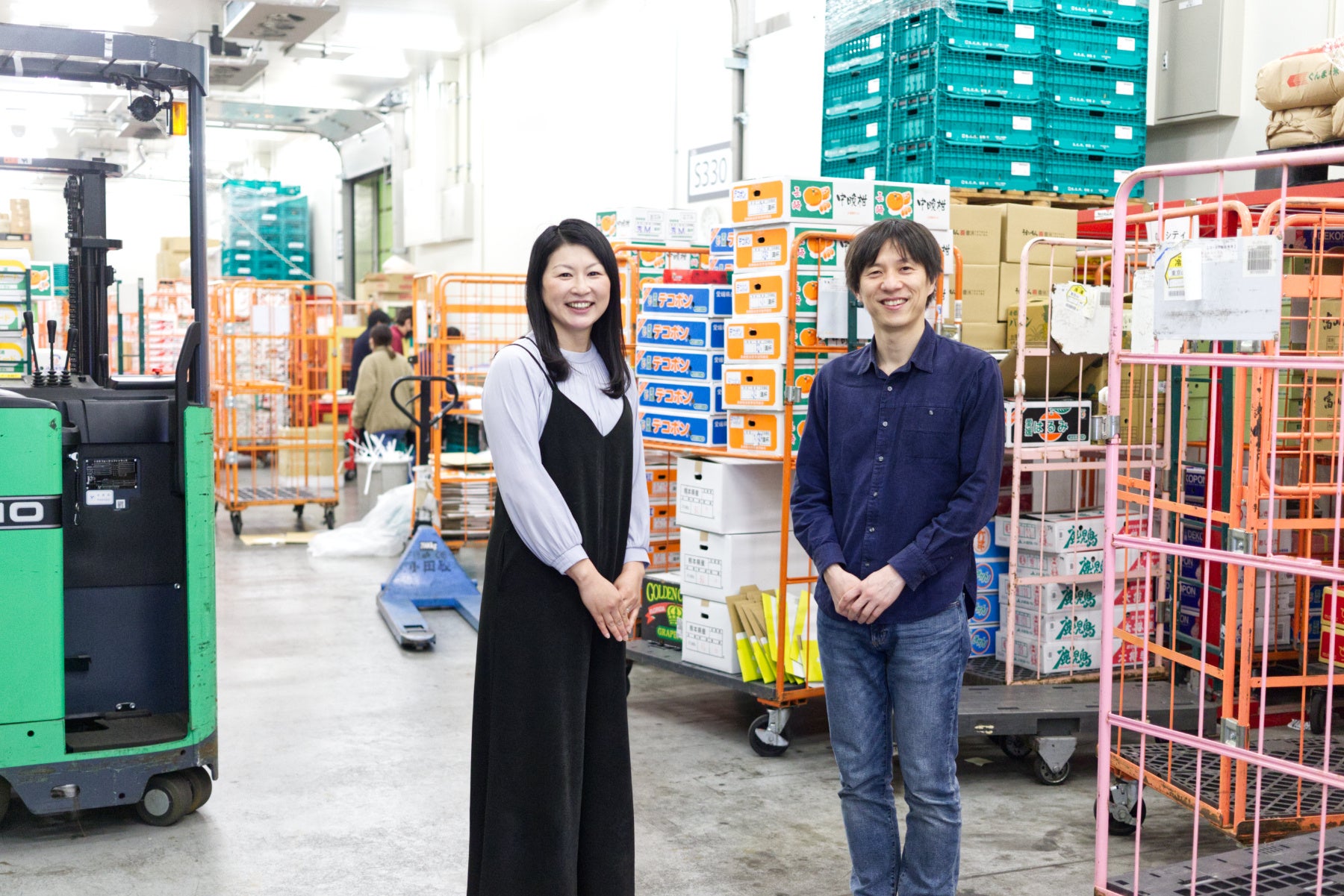 左：山城 亜紀さん（株式会社食文化 執行役員 社長室室長 兼 システム部部長代理） 右：伊藤 望（株式会社MagicPod CEO）