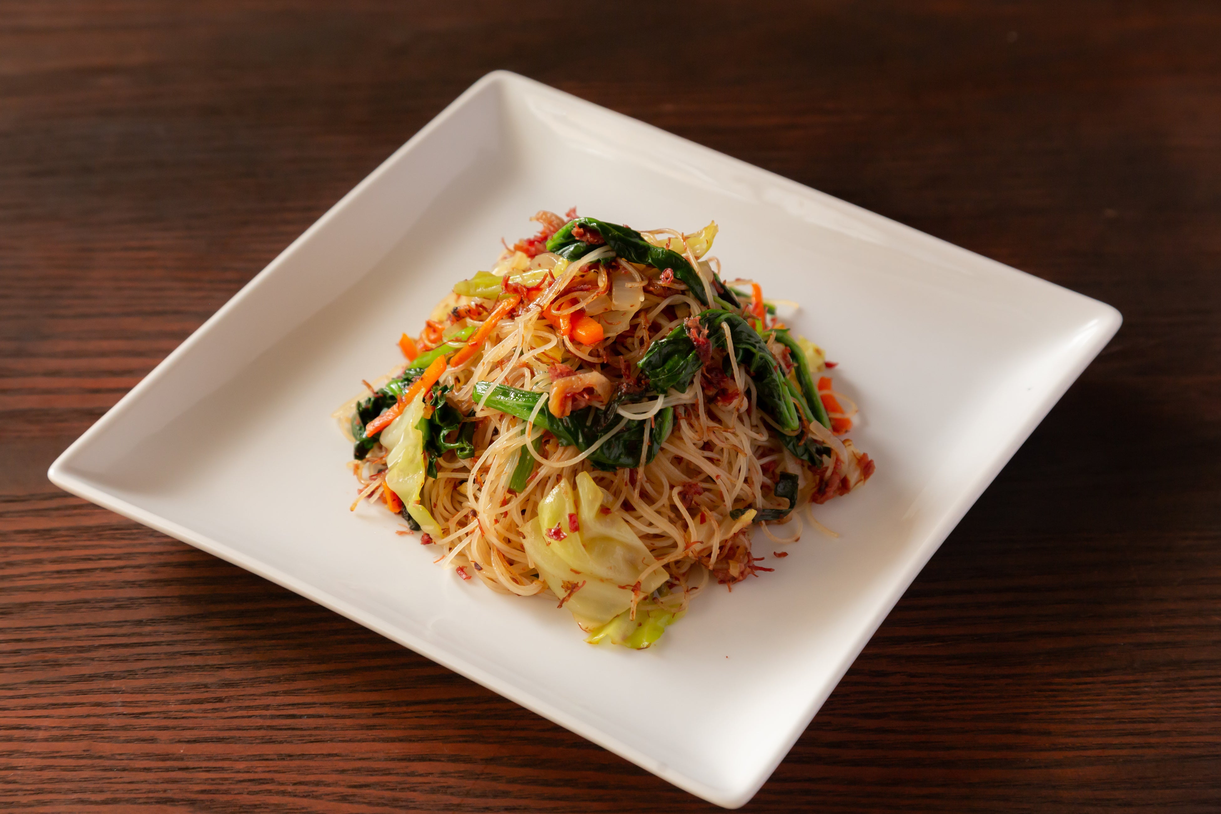 【脇屋シェフレシピ】ミックス野菜とコンビーフでウマイビーフン