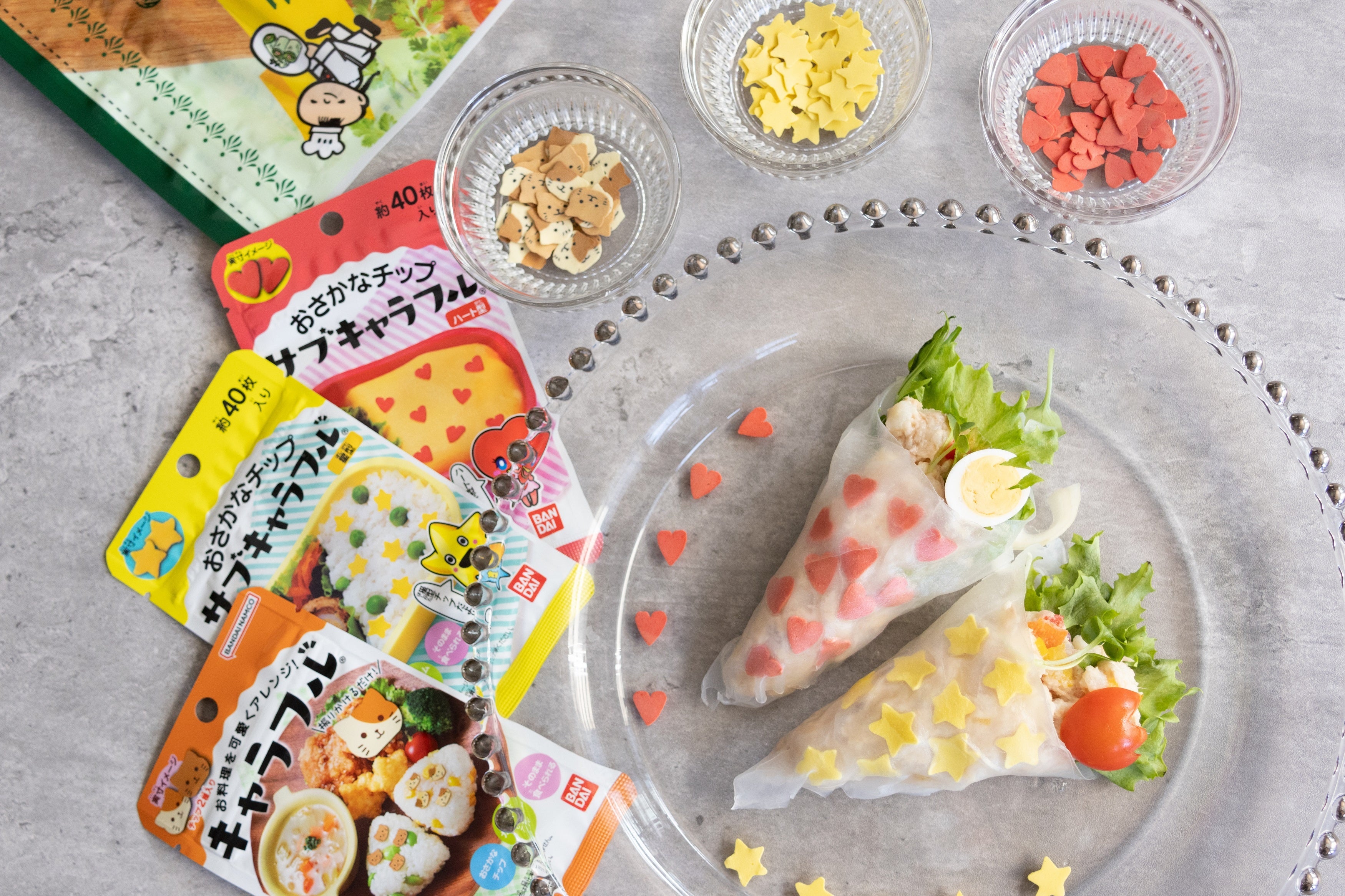 キャラフルでデコレーションしたブーケサラダ