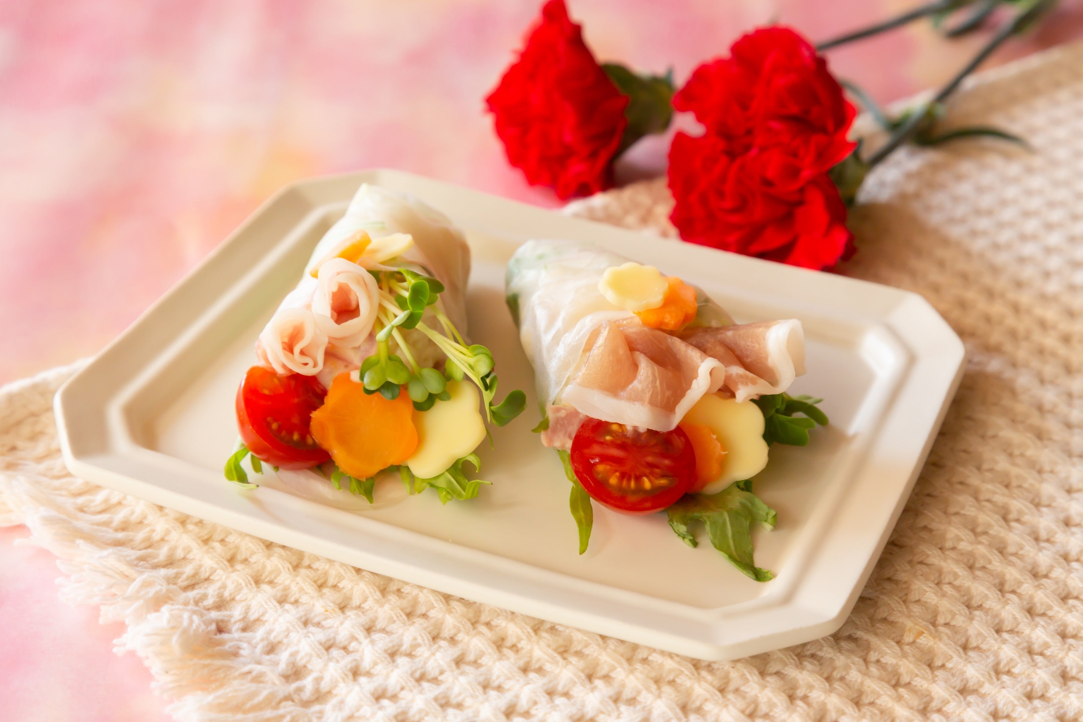 スーパーで販売されているお惣菜を活用すればさらに簡単に！