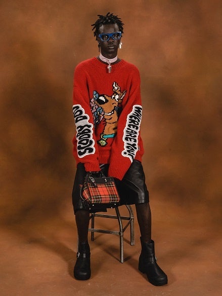 【最終価格】COACH コーチ スクービー・ドゥーコラボ 赤ニット 公式】COACH – コーチ | 【コーチ x SCOOBY-DOO!】クルーネック
