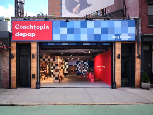 COACHTOPIAとDEPOPが提携し、ファッションを完全な循環へ COACHTOPIAとDEPOPが提携し、ファッションを完全な循環へ