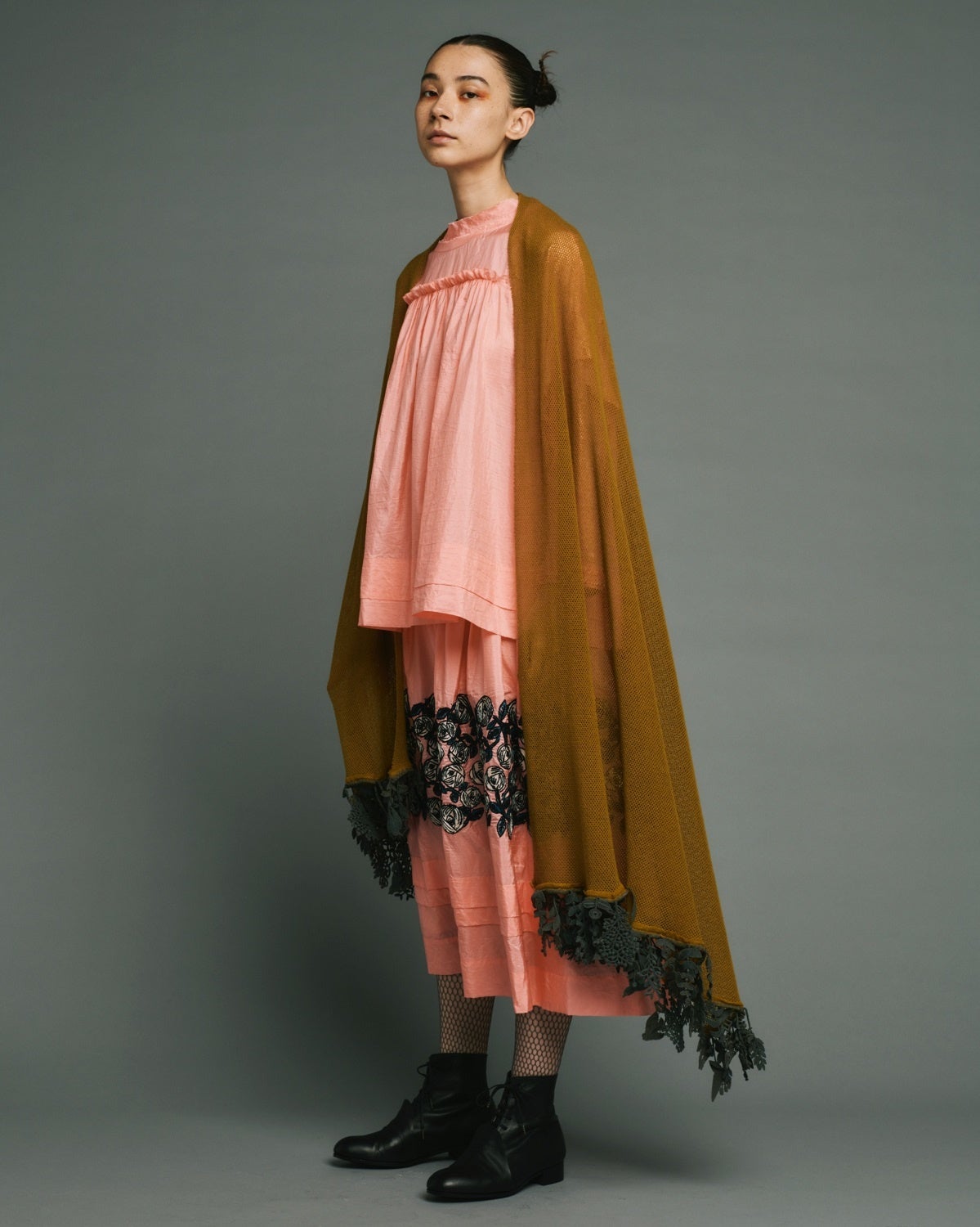 “rosy” 2018-19→AW　photo Mitsuo Okamoto