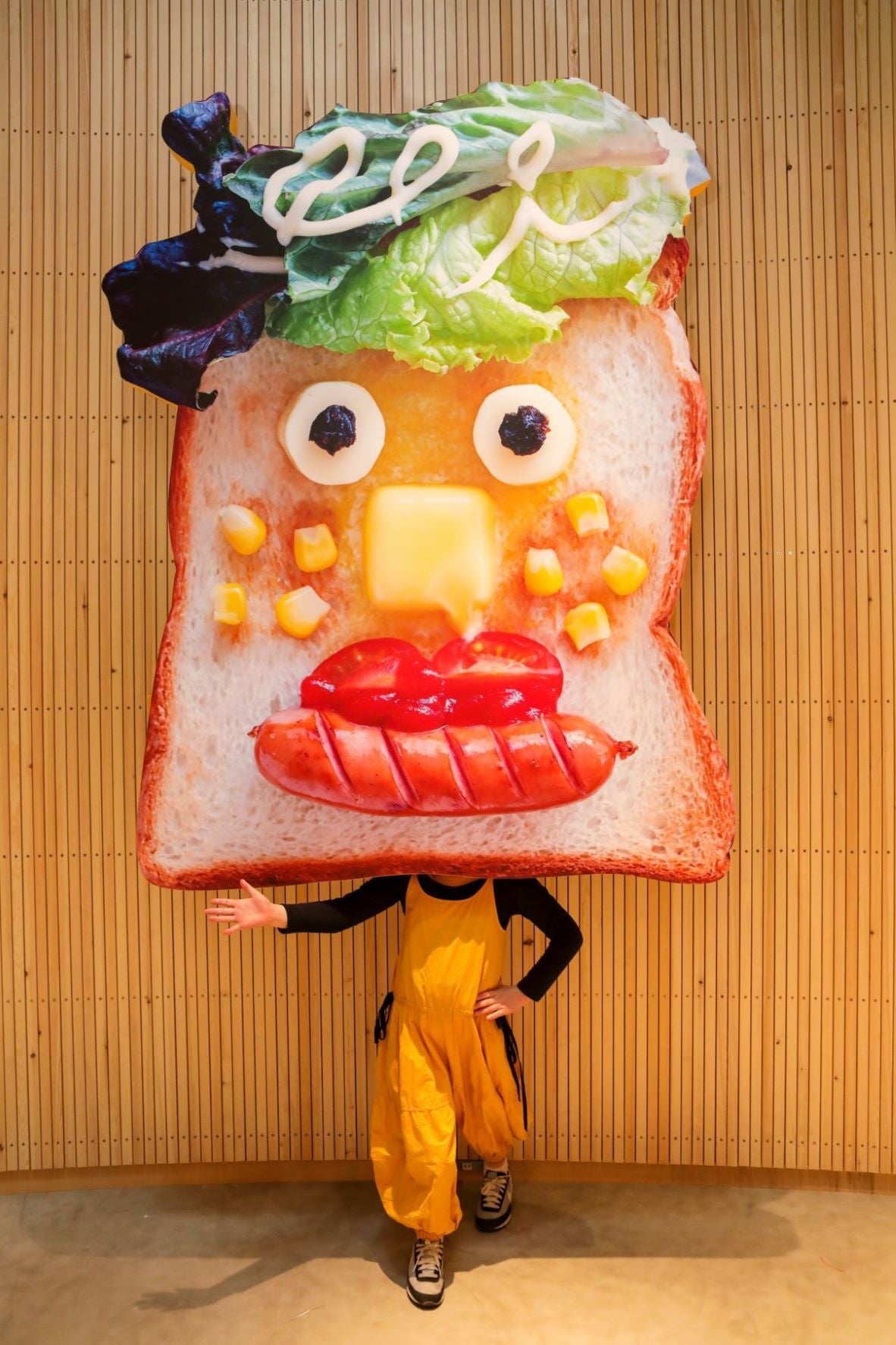 tupera tupera 《かお10》より《朝田パン介》 撮影：阿部高之