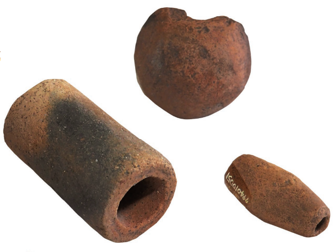 「土錘」　  海の中道遺跡出土　  福岡市埋蔵文化財センター蔵