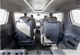 機能性・収納性を両立するスマートな天井。 すっきりした天井まわり、快適な操作性を実現。