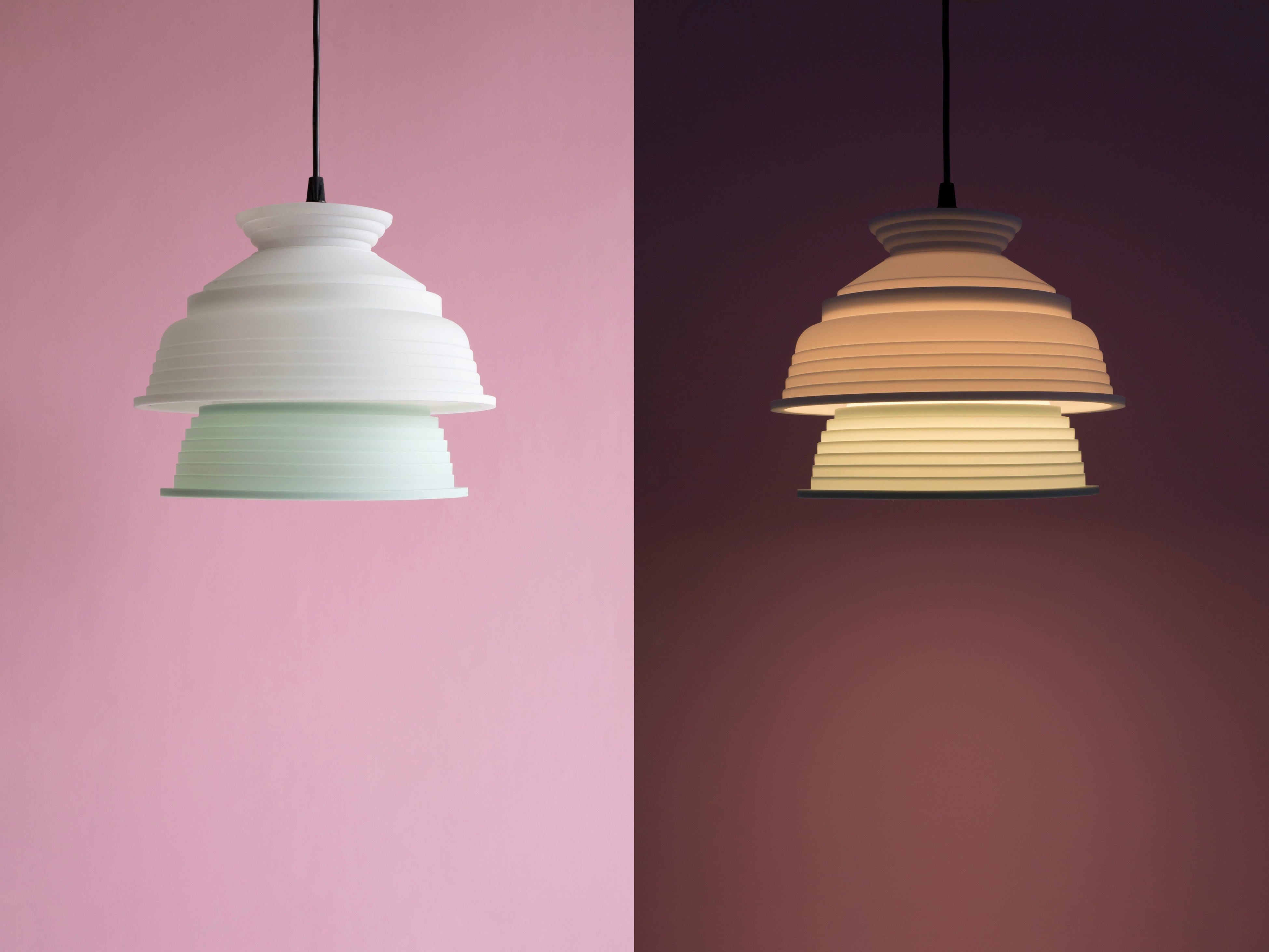 シーリングランプC4