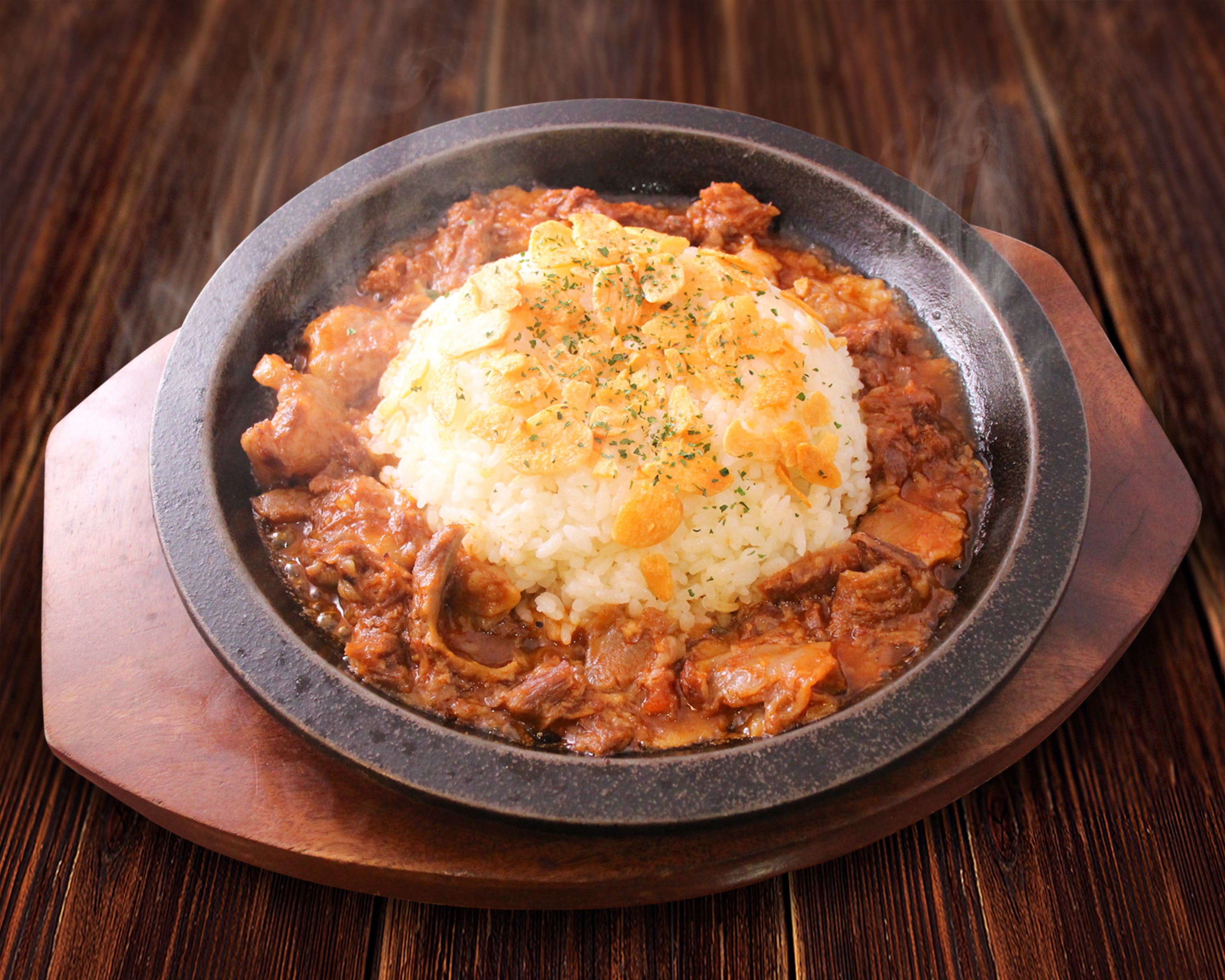 ▲鉄板牛スジガーリックライス