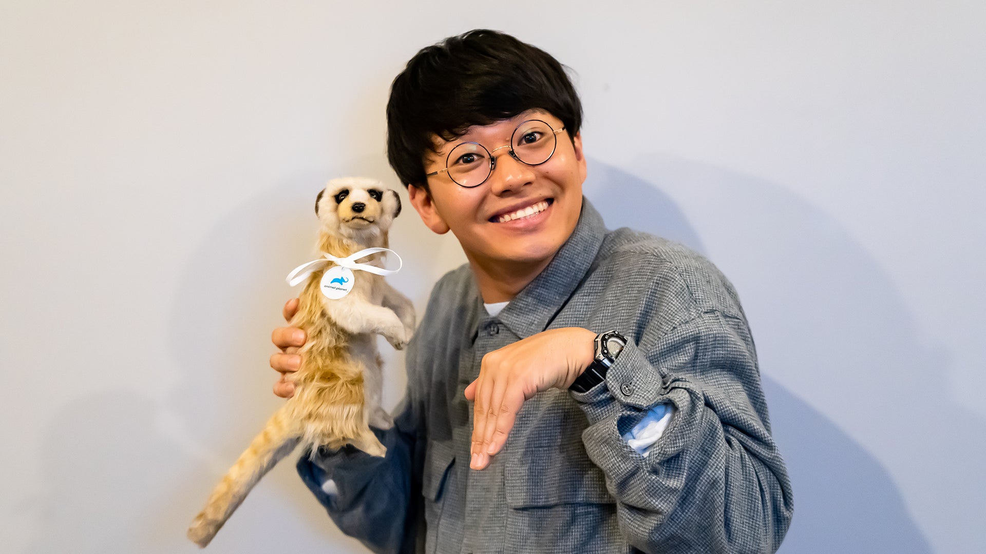 お笑い界きっての猫好き動物好きで知られる芸人ミキ 亜生がアニマルプラネットのナレーションに挑戦 新シリーズ ミーアキャット物語 12月17日 金 よりアニマルプラネットで日本初公開 ディスカバリー ジャパン合同会社のプレスリリース お笑い界きっての猫好き動物好きで知られる芸人ミキ 亜生がアニマルプラネットのナレーションに挑戦 新シリーズ ミーアキャット物語 12月17日 金 よりアニマルプラネットで日本初公開 ディスカバリー ジャパン合同会社のプレスリリース