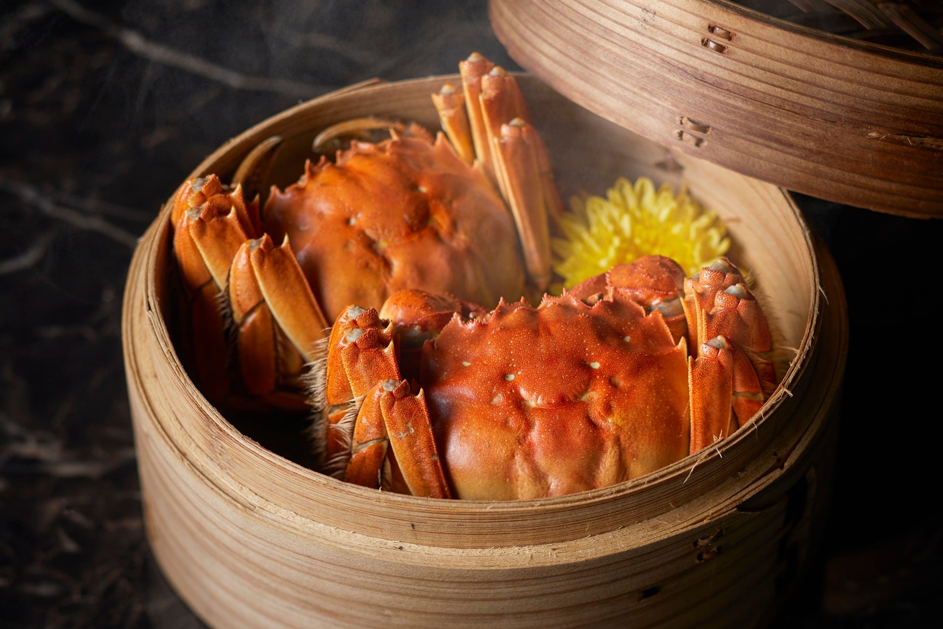 この秋、ホテルニューオータニ博多で味わう“旬の極み”『上海蟹』フェア開催