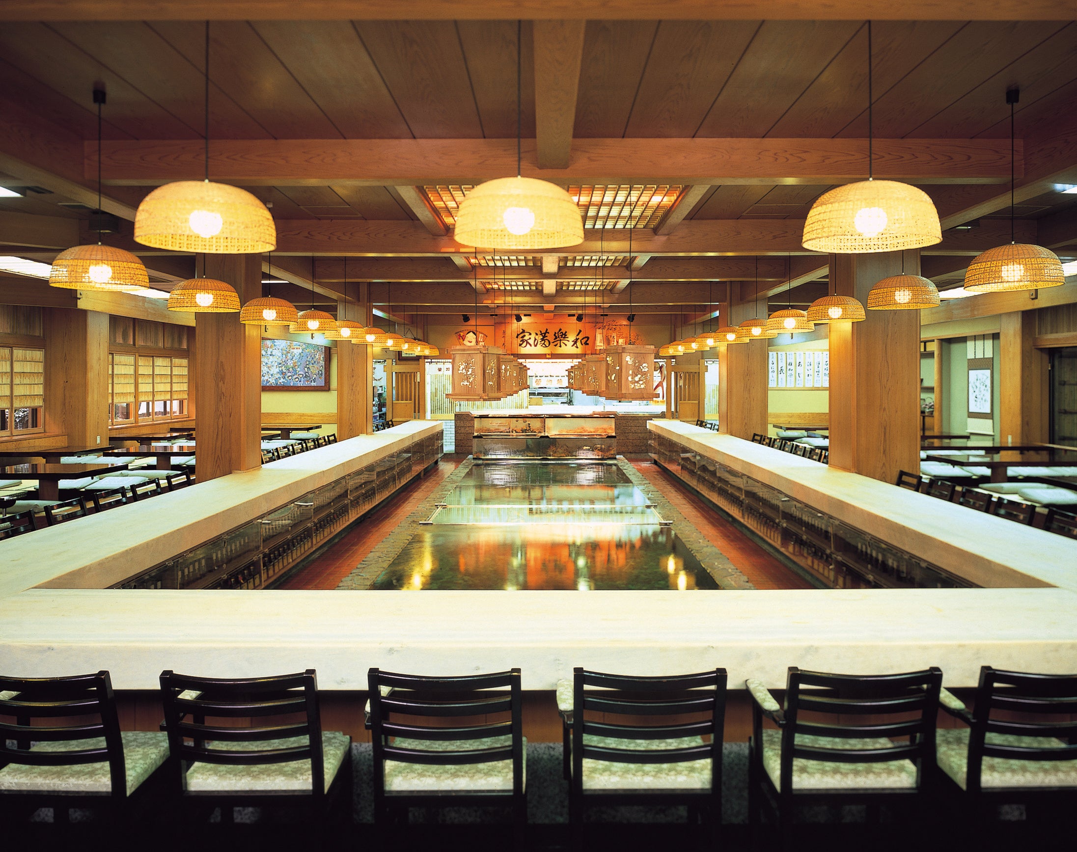 博多料亭　稚加榮