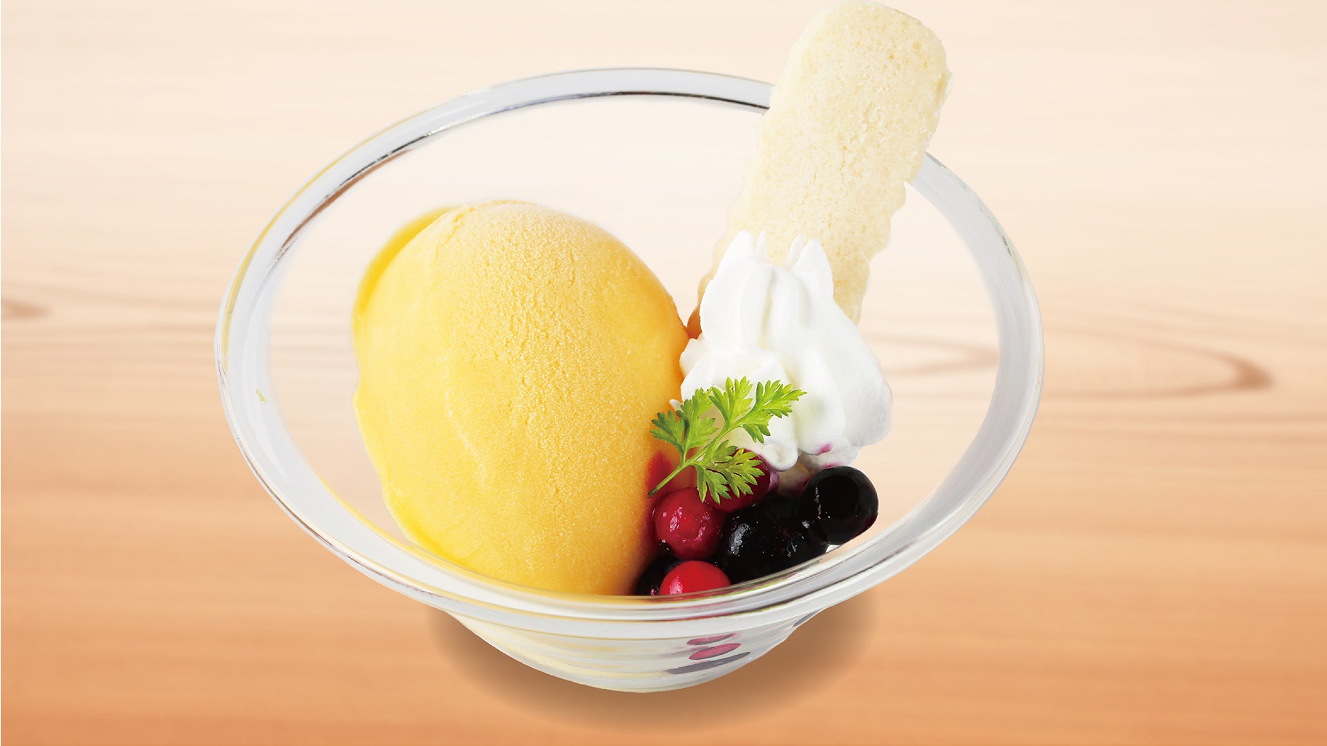 濃厚マンゴーシャーベット（雪塩ちんすこう添え）