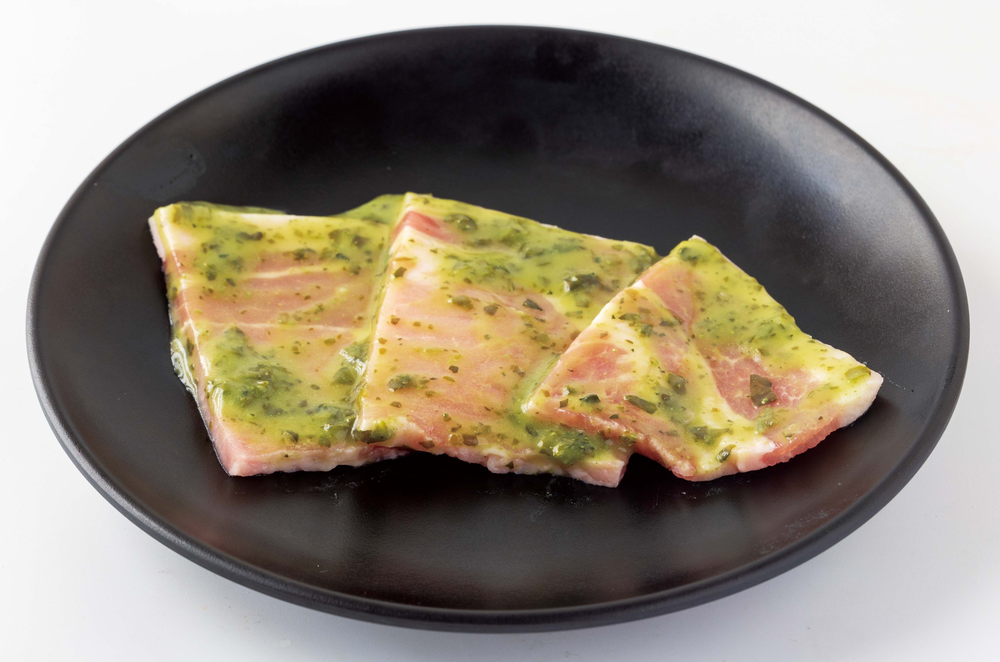 北海道産四元豚  ゆめの大地ロース（バジルソース）