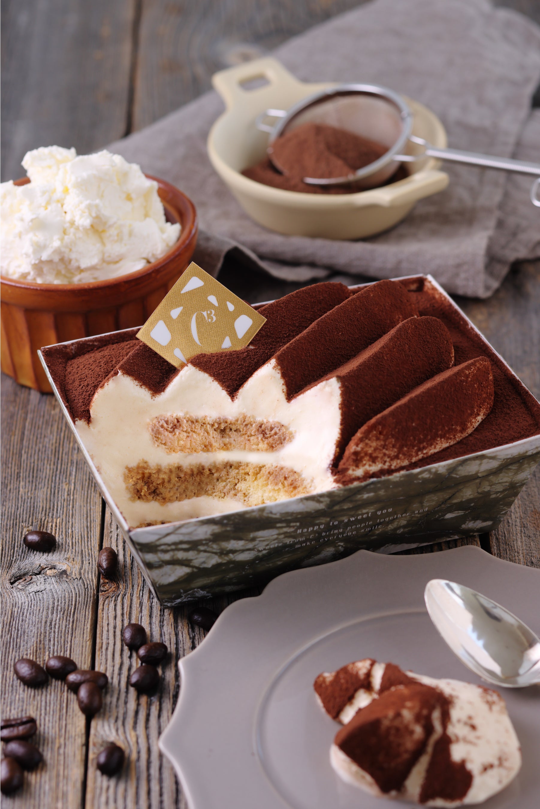 つくりたてティラミスL　税込1,296円