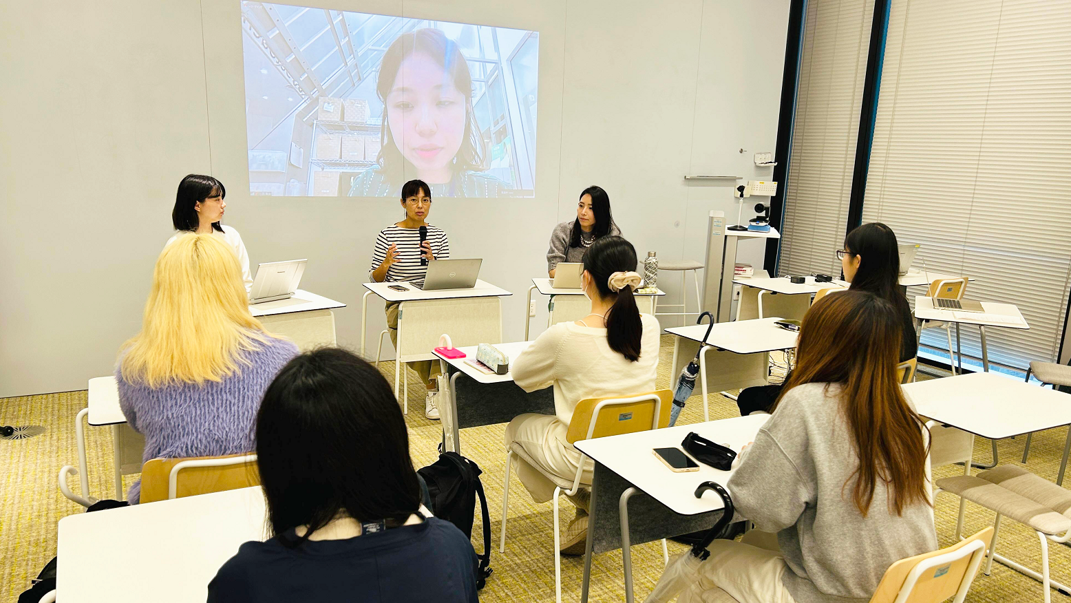 トークセッションの様子