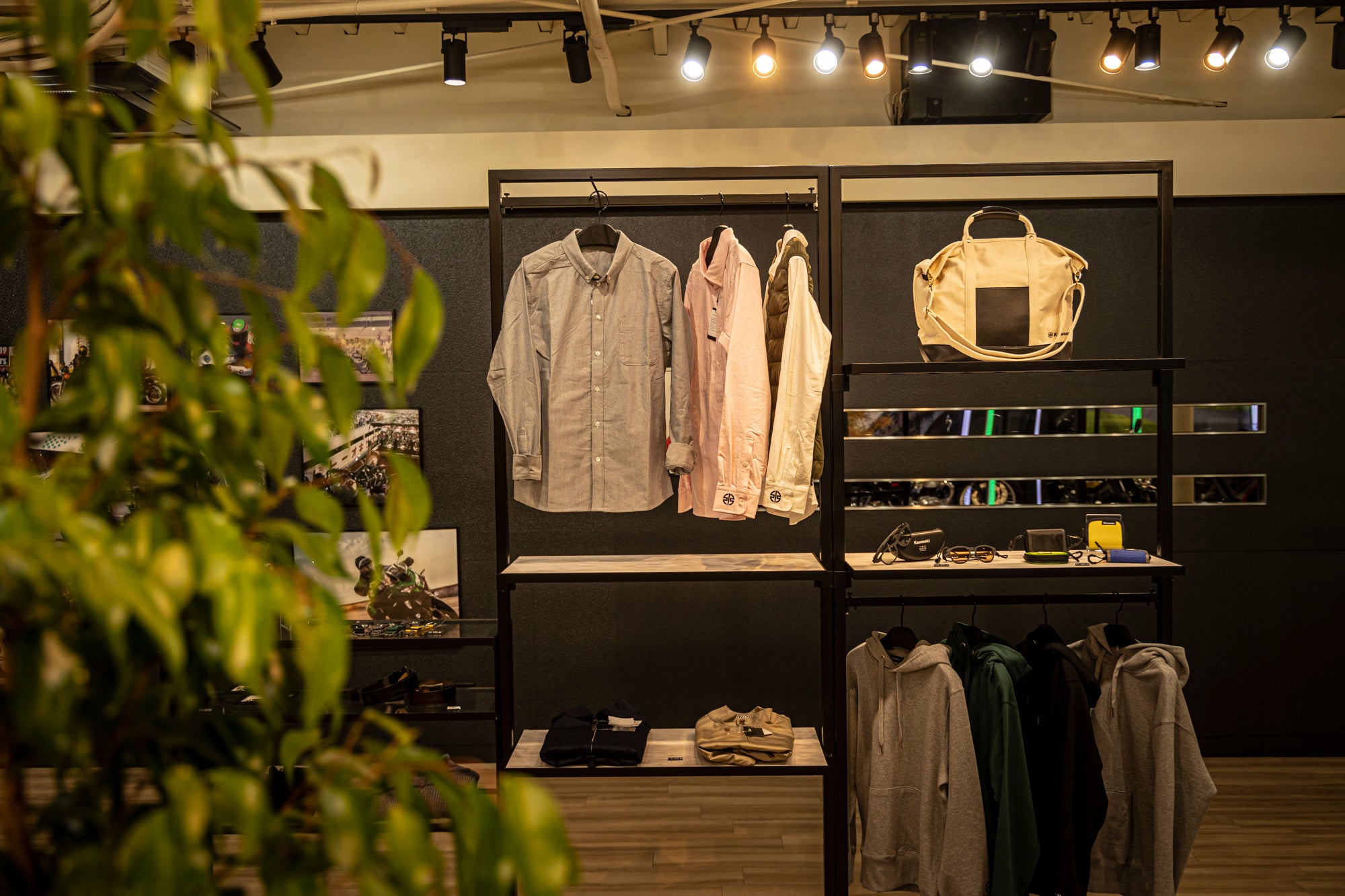 豊富なオリジナルアパレル