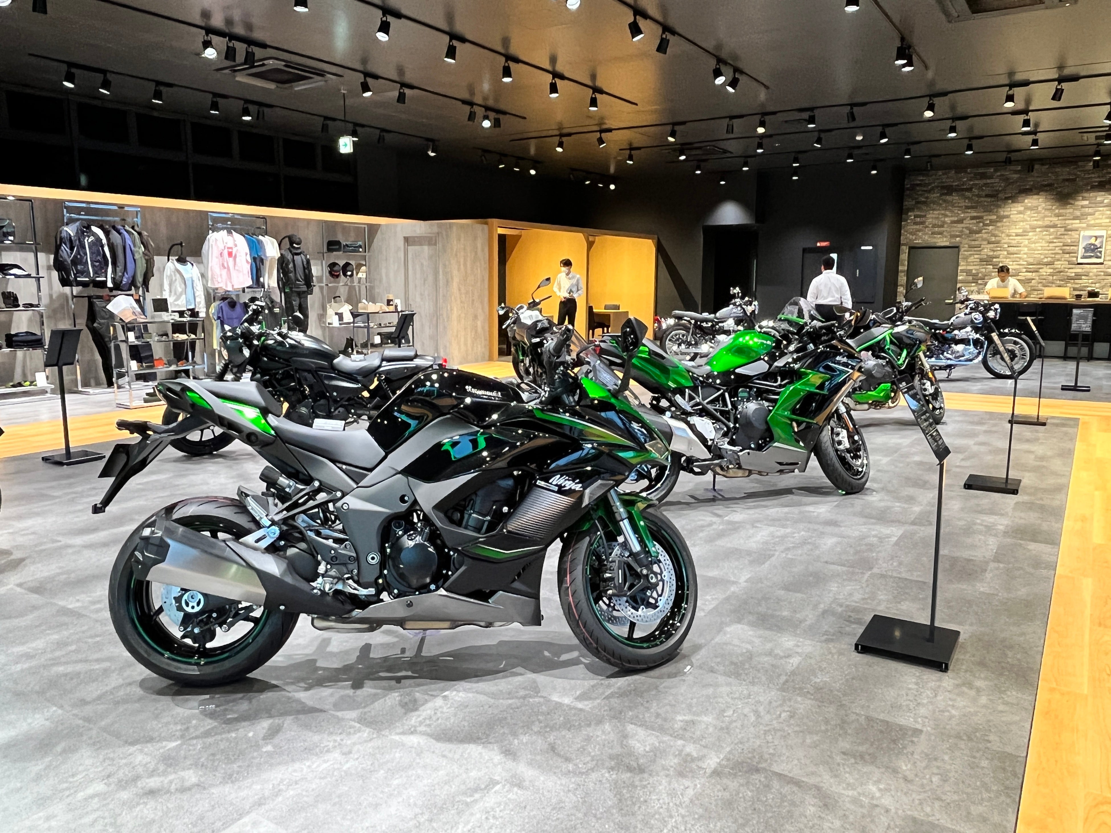 そら Excited about the Z/ZX Collection so I drew the series