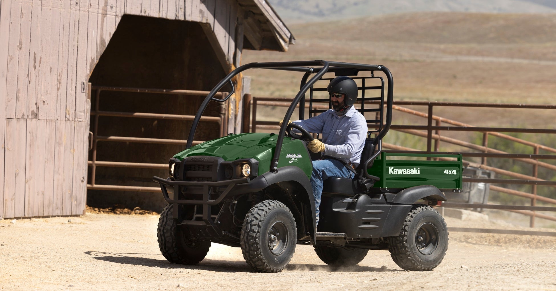 MULE SX 4x4 ※画像は実際の仕様と異なる場合があります。