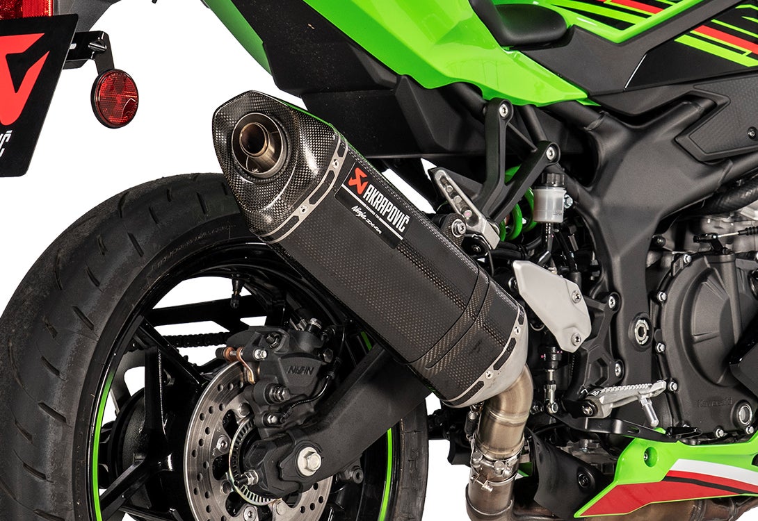 Akrapovic カーボンファイバー マフラー カワサキ Ninja ZX-4Rシリーズ用 オリジナルAkrapovicスリップ