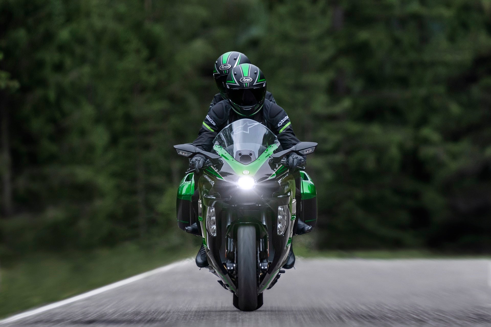 Ninja h2 バイクモデル カワサキから「Ninja H2 SX SE」NEWカラー&グラフィックを発売