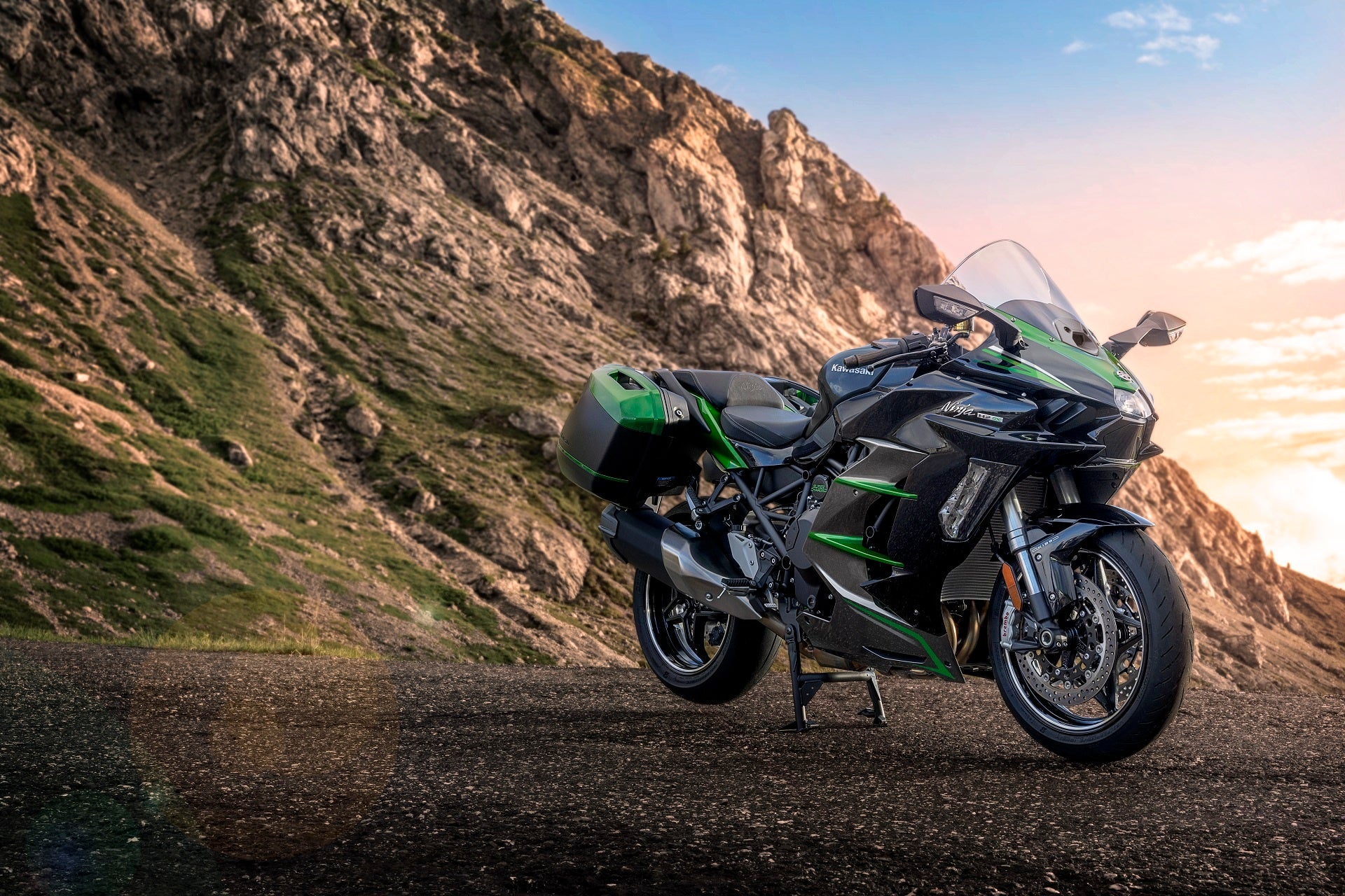 Ninja H2 SX SE ※実際の仕様と異なる場合があります。
