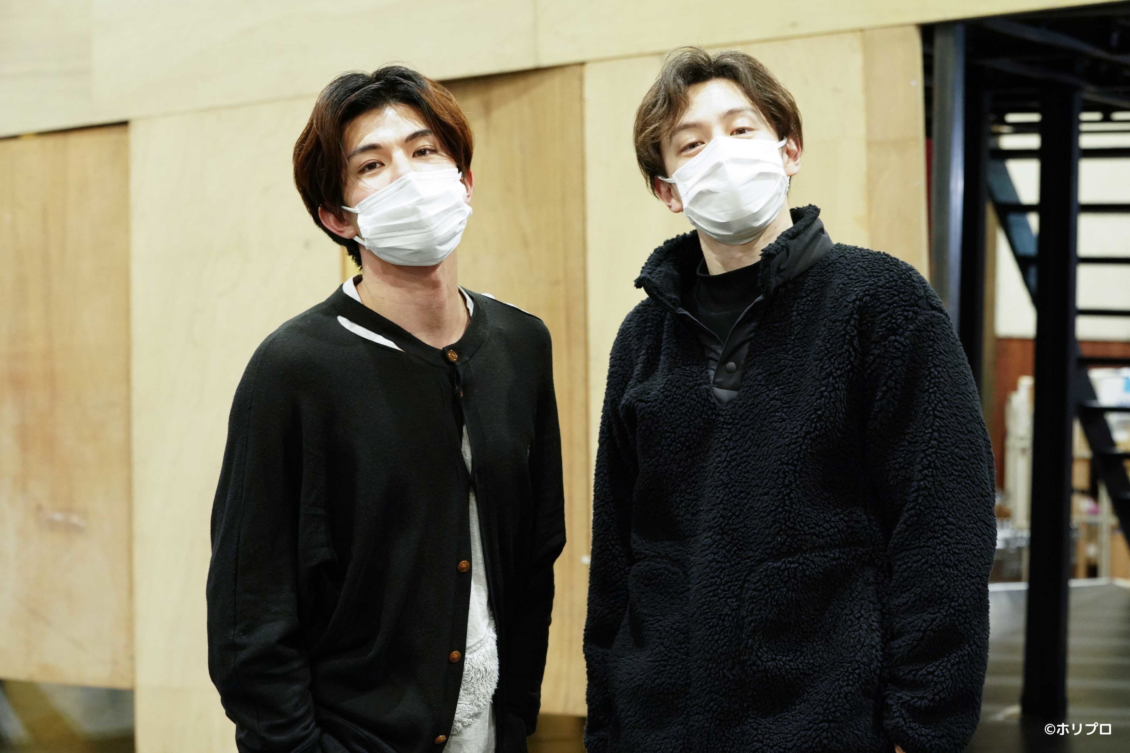 生き別れの双子を演じる柿澤勇人、ウエンツ瑛士