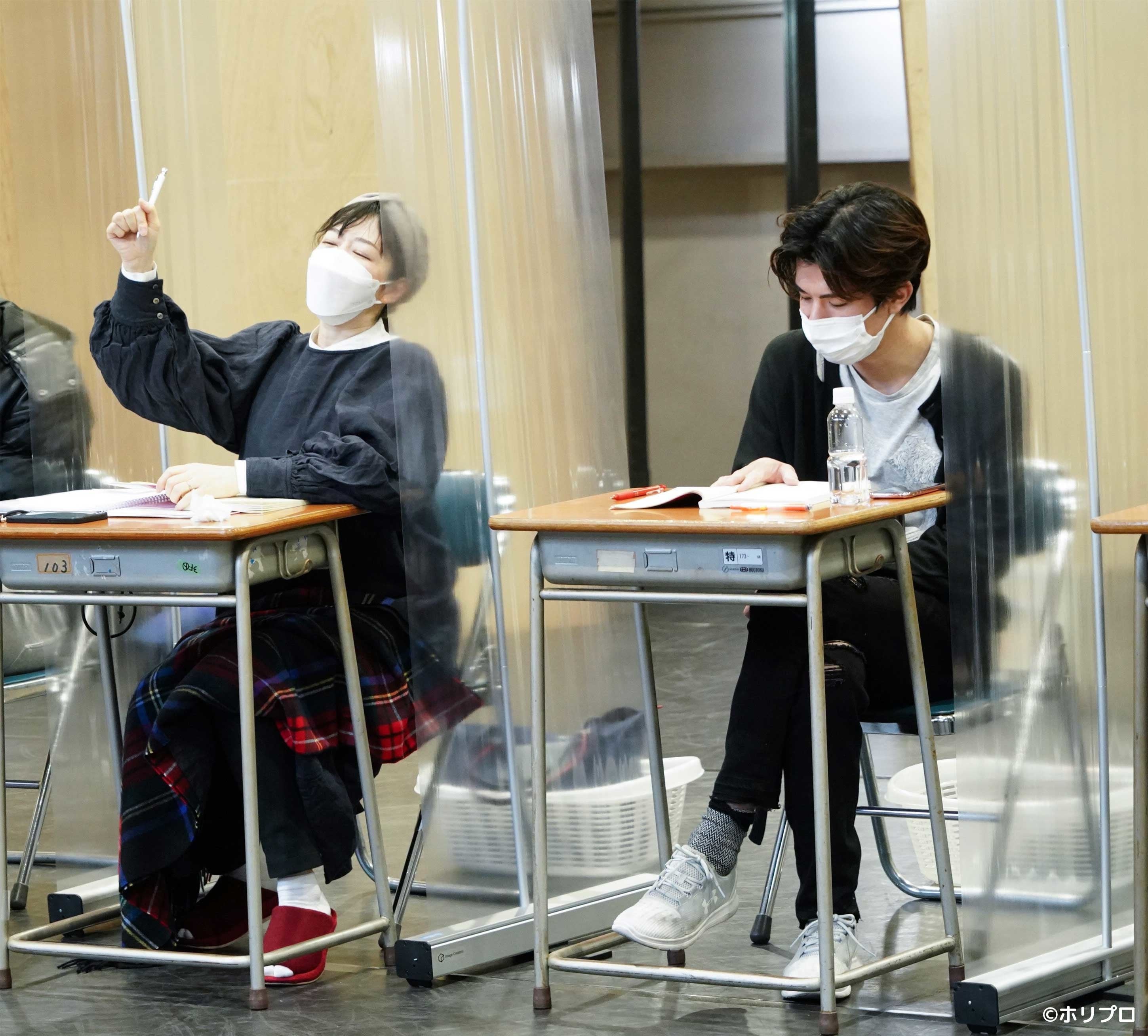 ミセス・ジョンストン役：堀内敬子