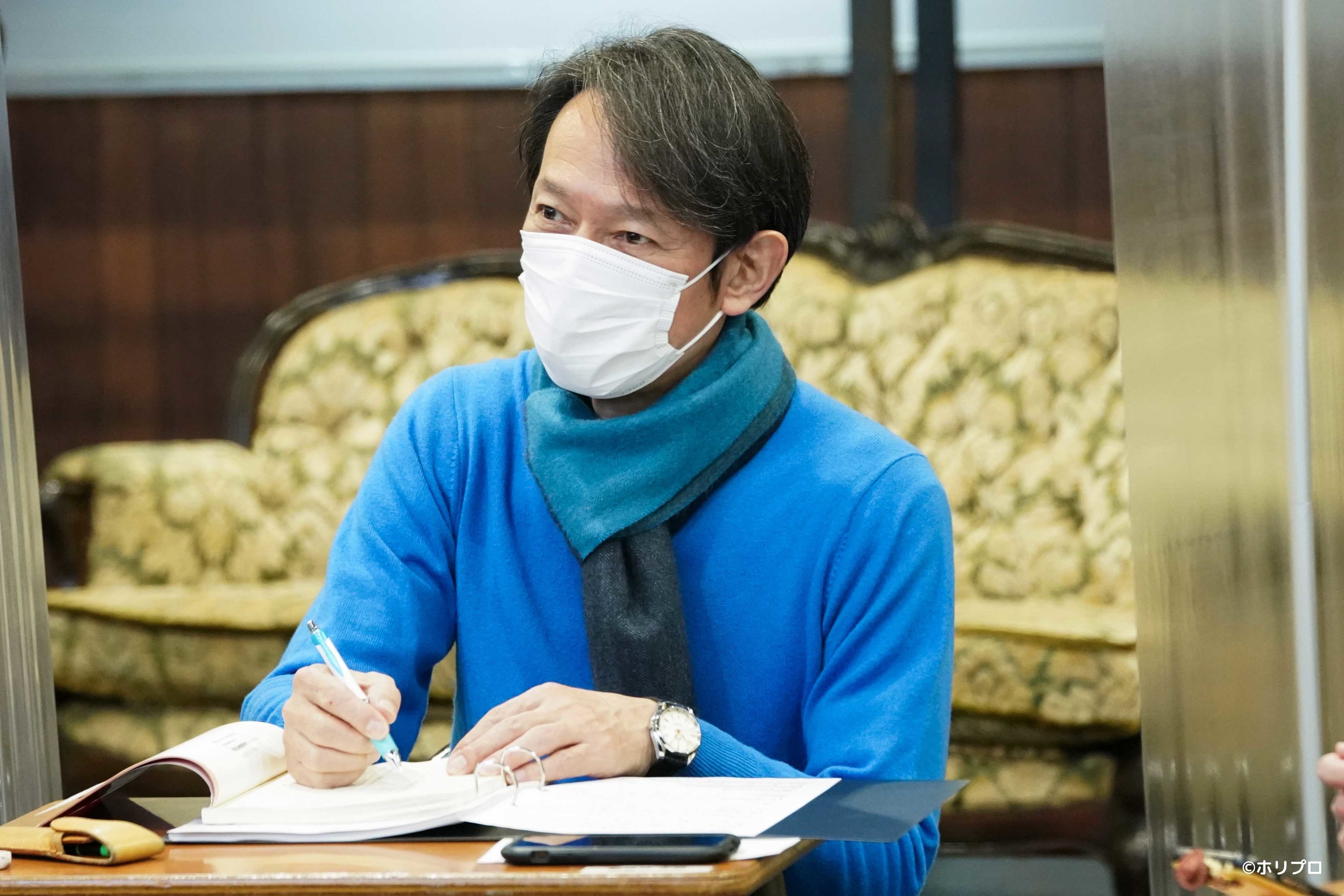 ミスター・ライオンズ役：鈴木壮麻