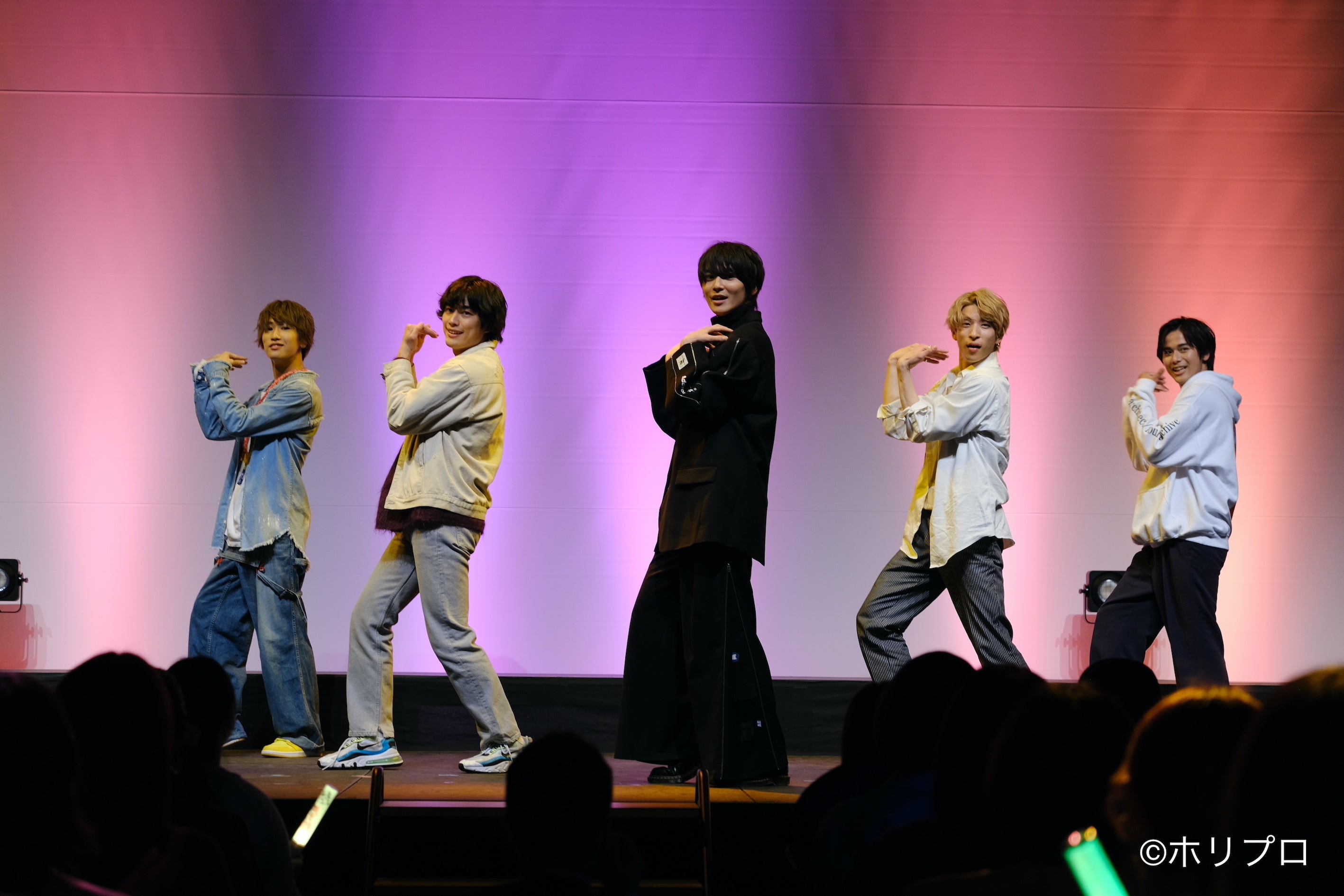 左から、福澤希空・樫尾篤紀・金子隼也・古幡亮・島村龍乃介