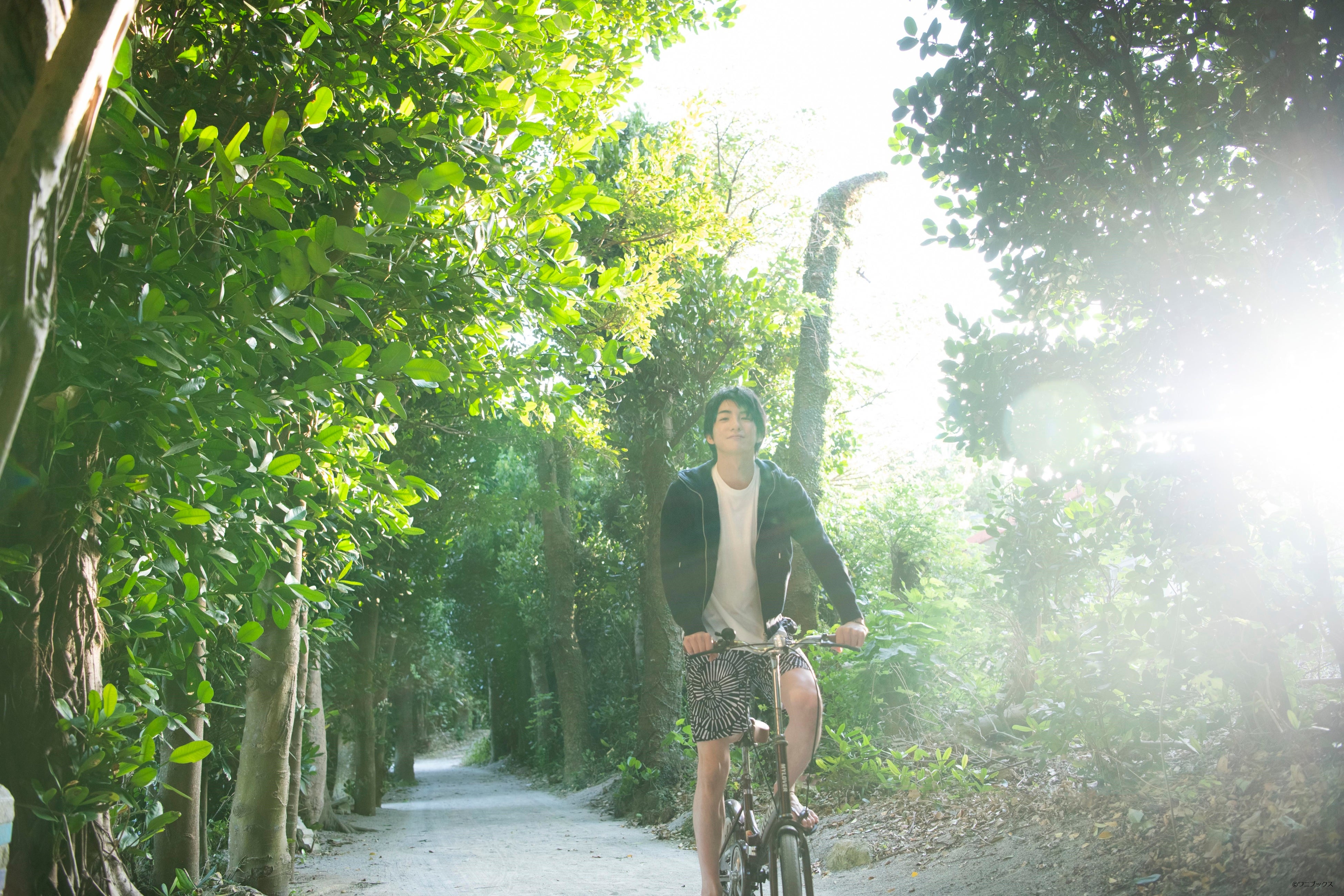 前田公輝、ファンイベントで2nd写真集「ちゅらたび」発売決定を