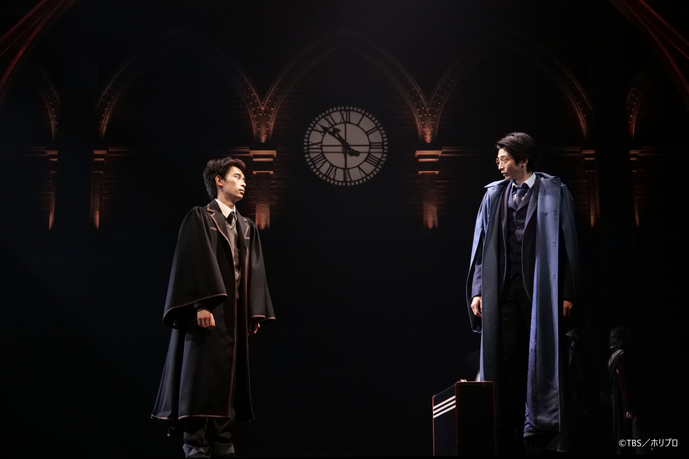 左より）藤田悠、向井理