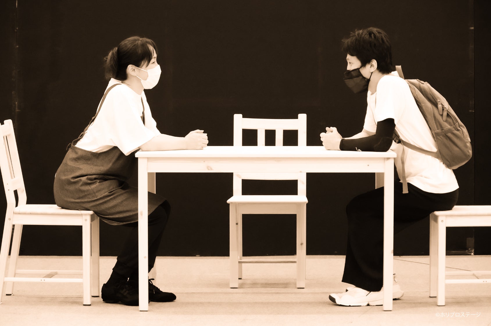 左から）母 濱田めぐみ、ぼく 成河