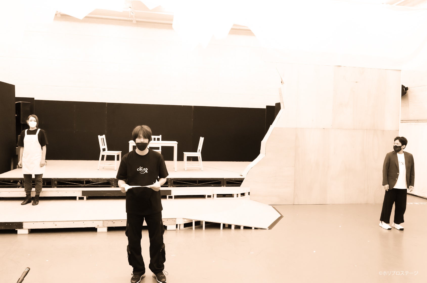 左から）母 柚希礼音、ぼく 浦井健治、大切な人たち 成河