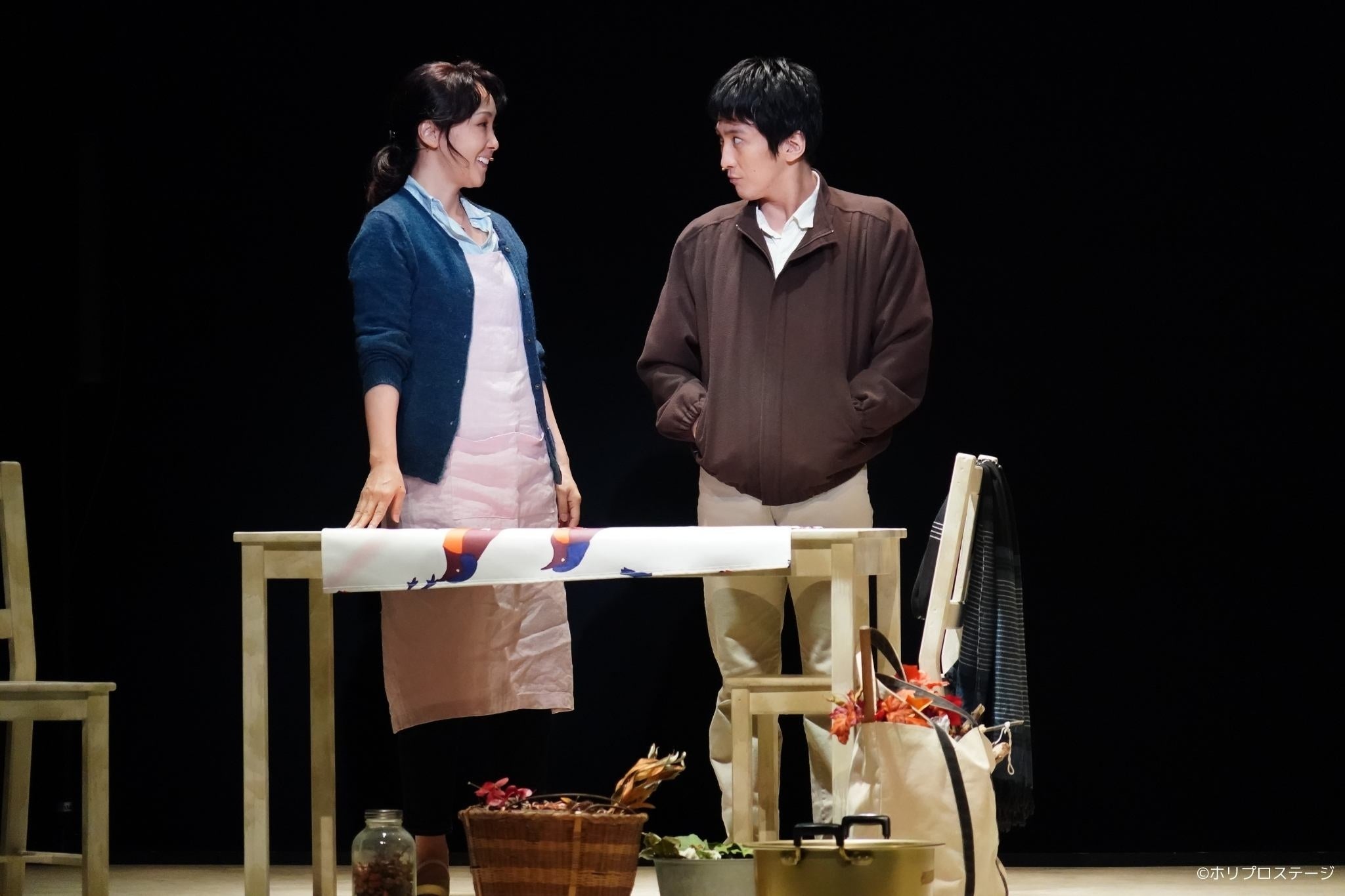 左から）母役 濱田めぐみ、ぼく役 成河