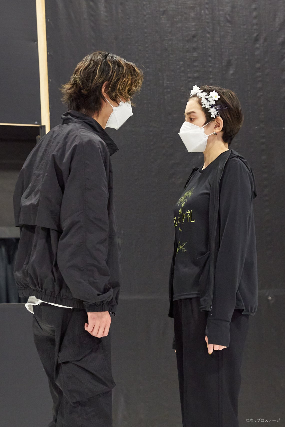 左から）レオナルド役：木村達成、花嫁役：早見あかり