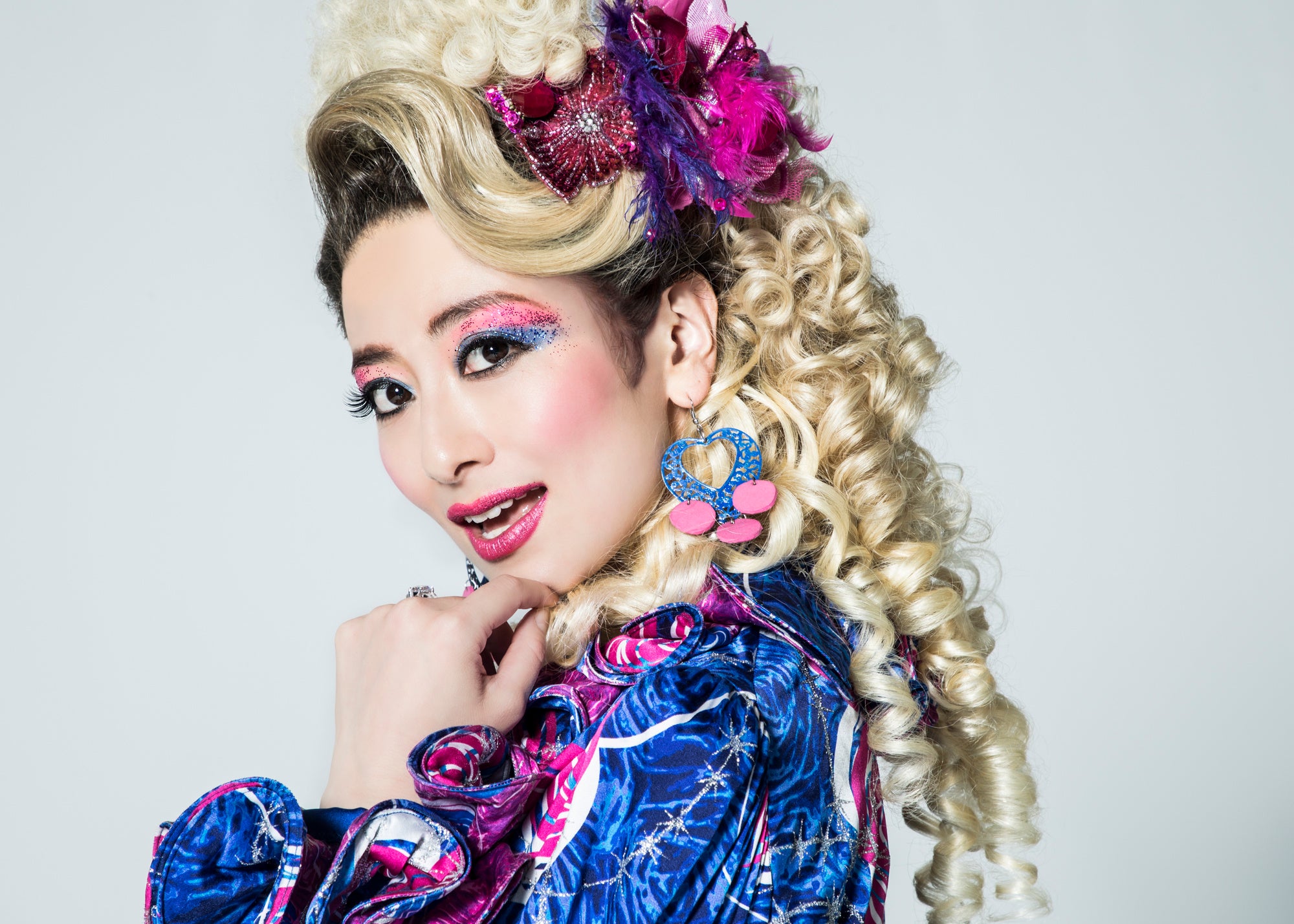 ミセス・ワームウッド役：大塚千弘