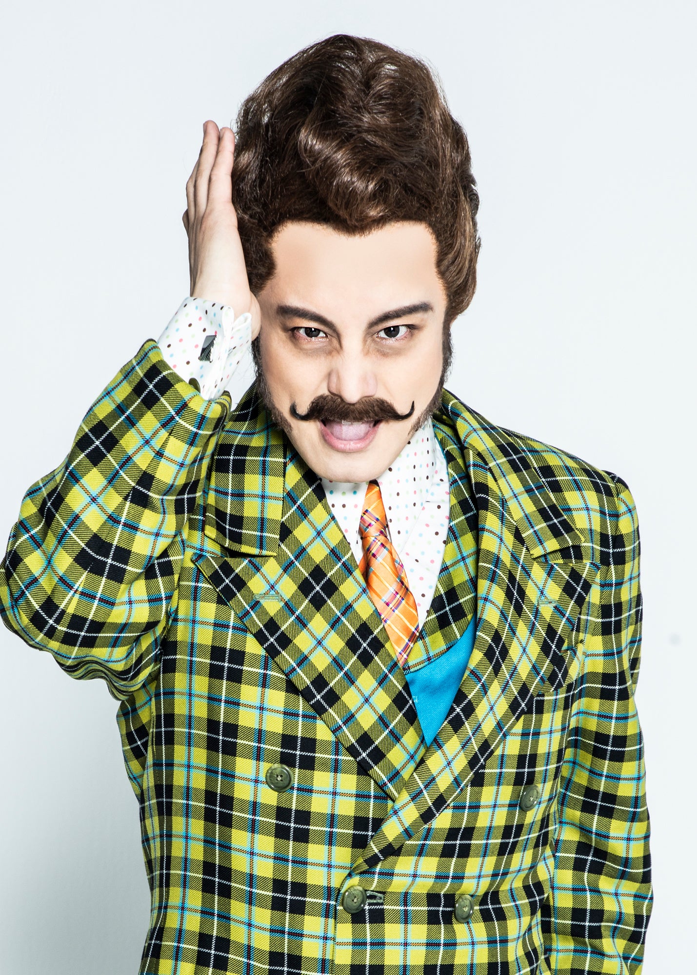 ミスター・ワームウッド役：田代万里生