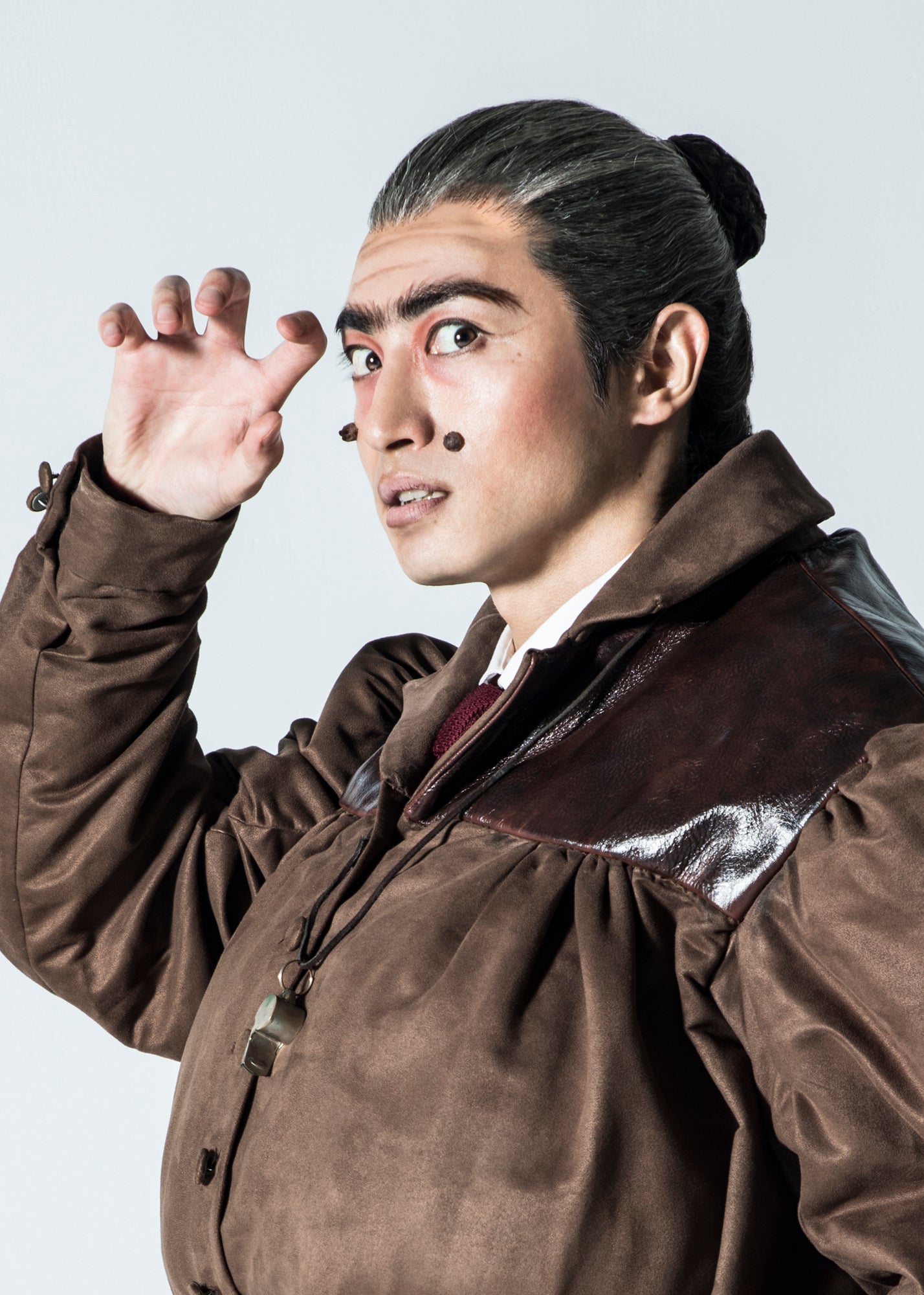 ミス・トランチブル校長役：木村達成