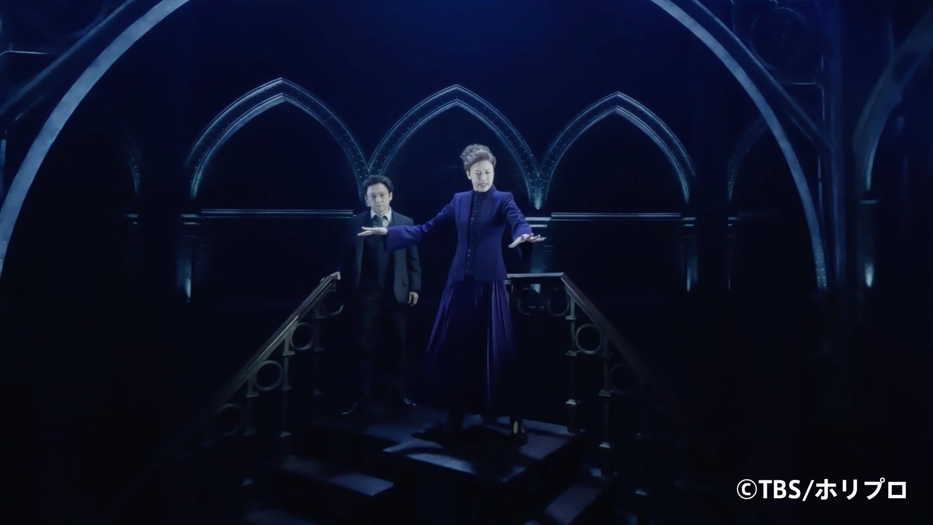 左から）ハリー・ポッター役 石丸幹二、ハーマイオニー・グレンジャー役 中別府 葵