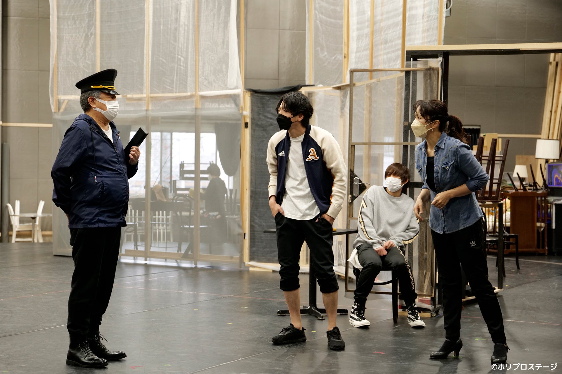 左から）風間杜夫、矢崎広、永田崇人、濱田めぐみ