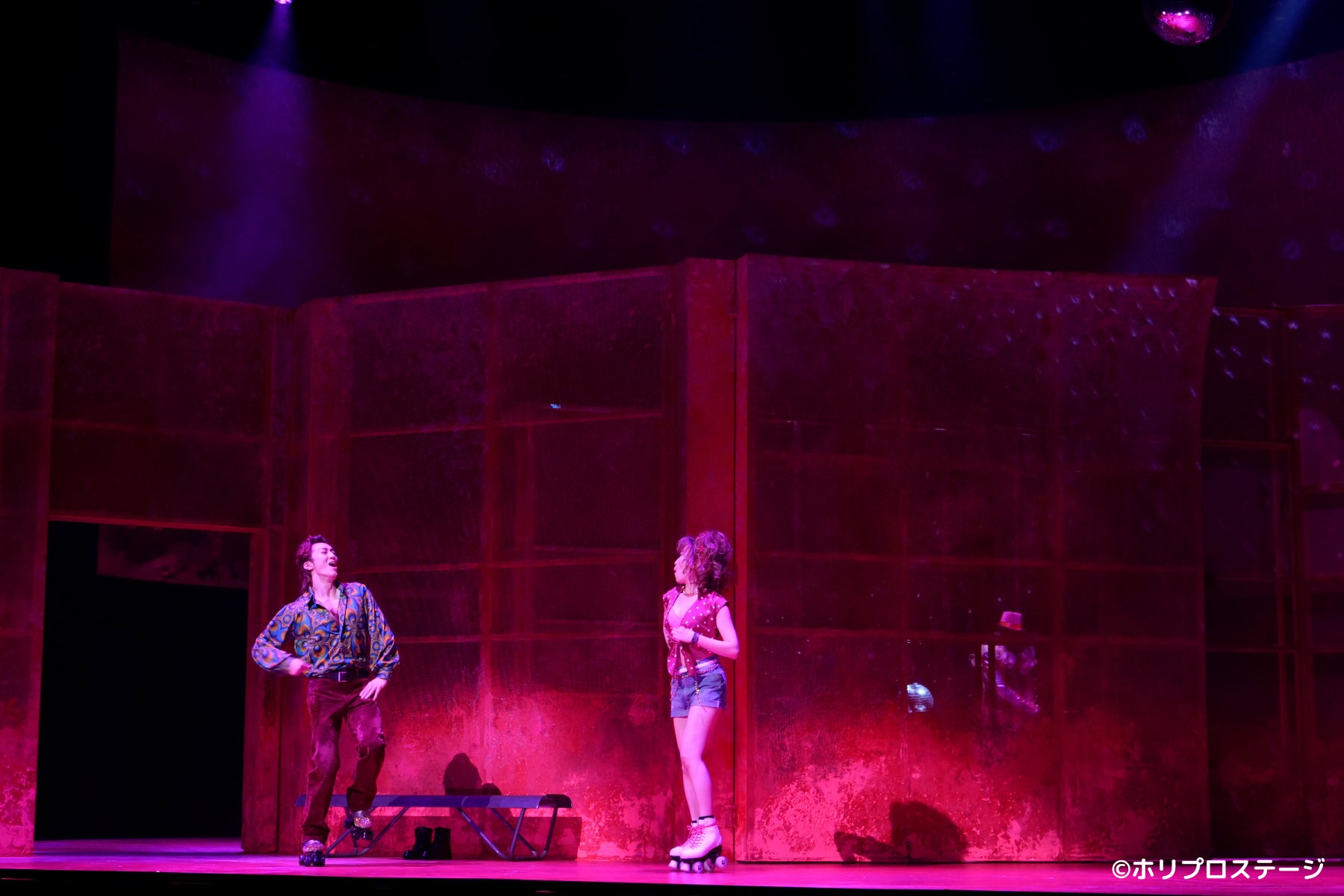 左から）青柳塁斗、髙田実那